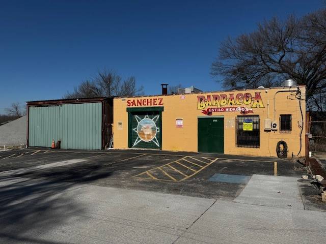 Dallas, TX 75217,6131 Lake June PL