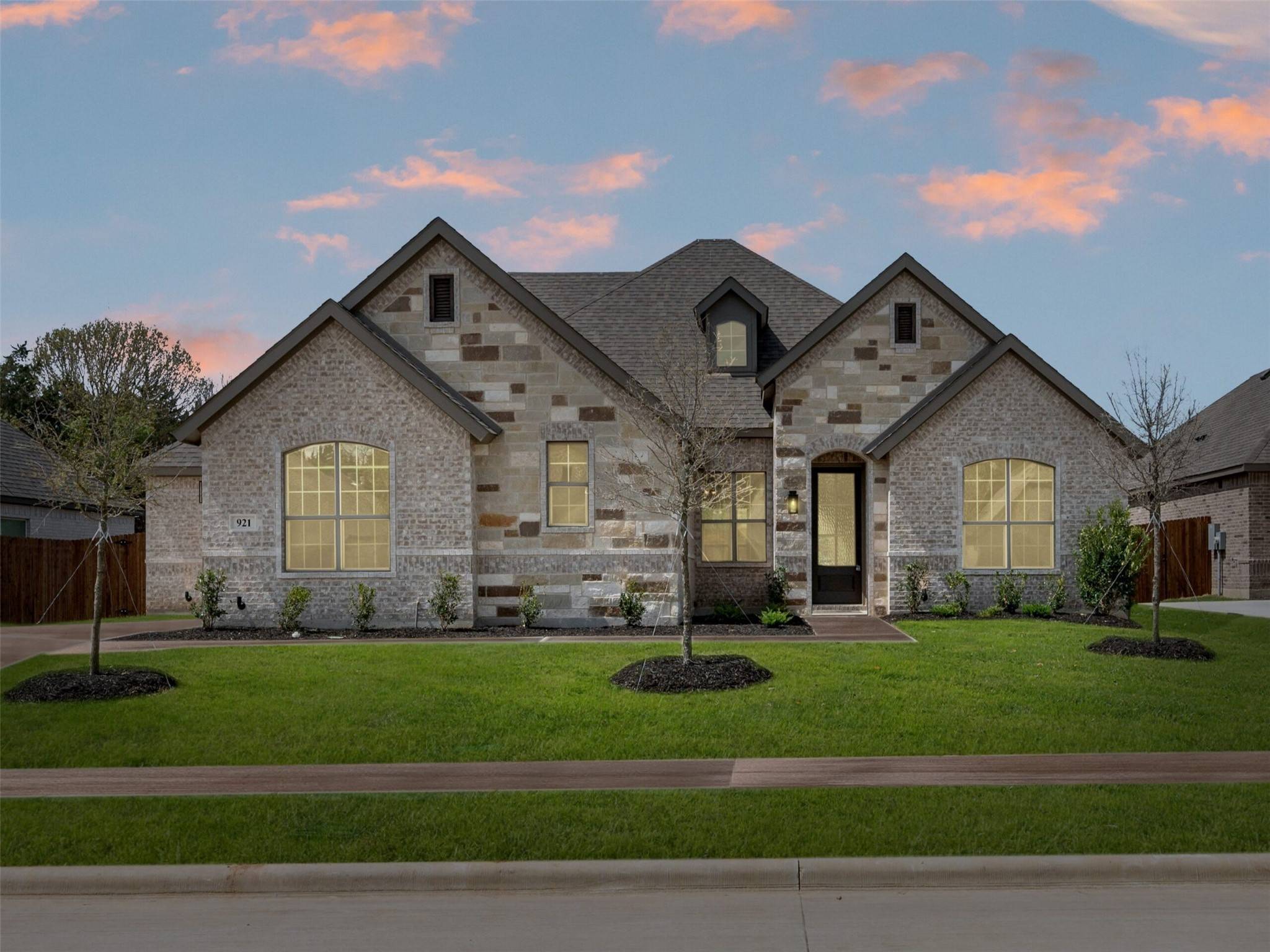 Midlothian, TX 76065,921 Winecup