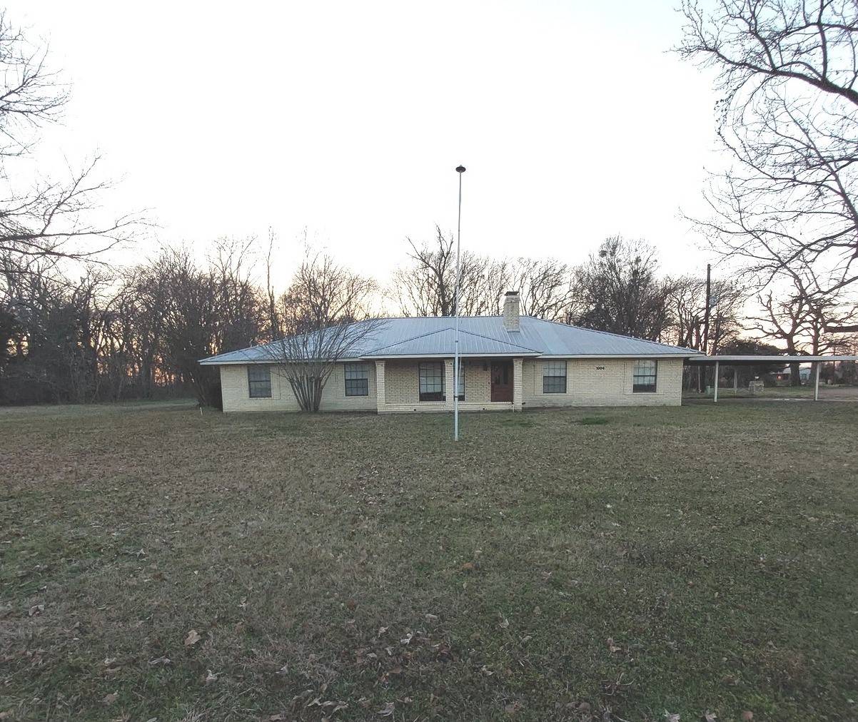 Tool, TX 75143,1004 Wildwood WAY