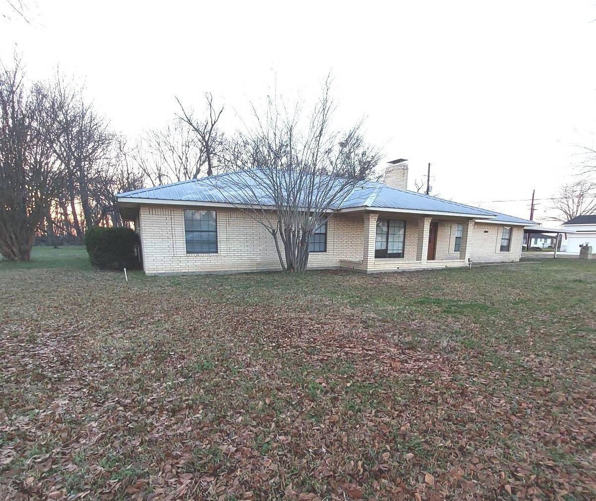Tool, TX 75143,1004 Wildwood WAY
