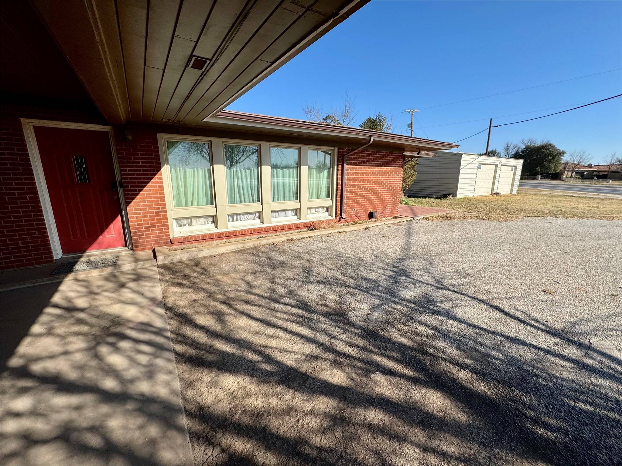 Hamlin, TX 79520,1150 W Lake DR