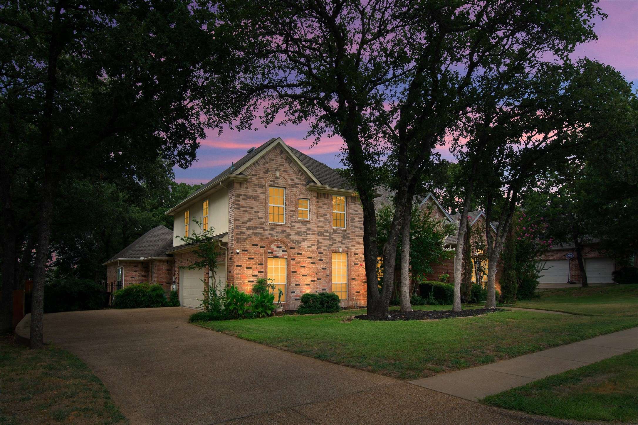 Southlake, TX 76092,605 Royal LN