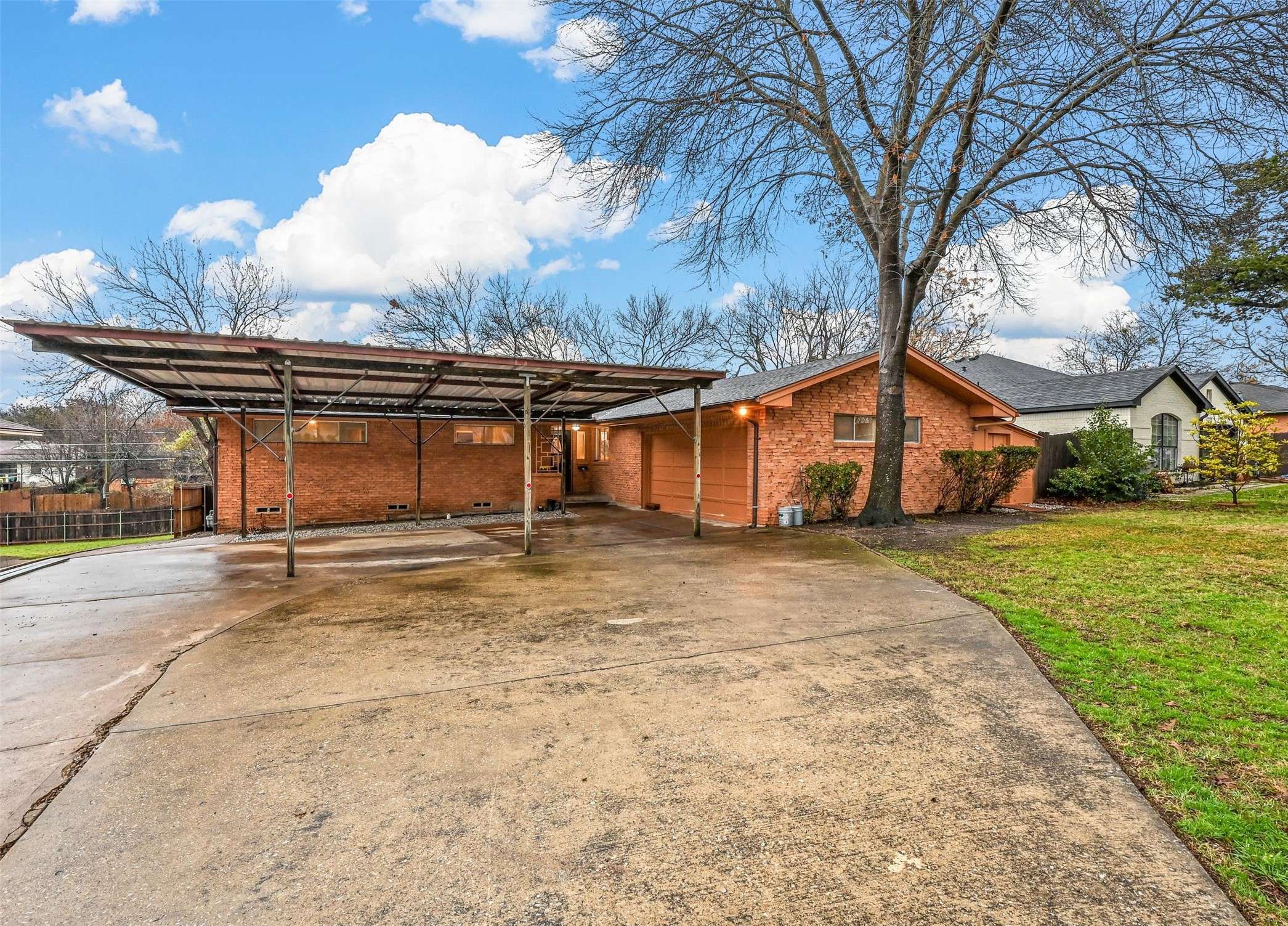 Dallas, TX 75233,3414 Spruce Valley LN