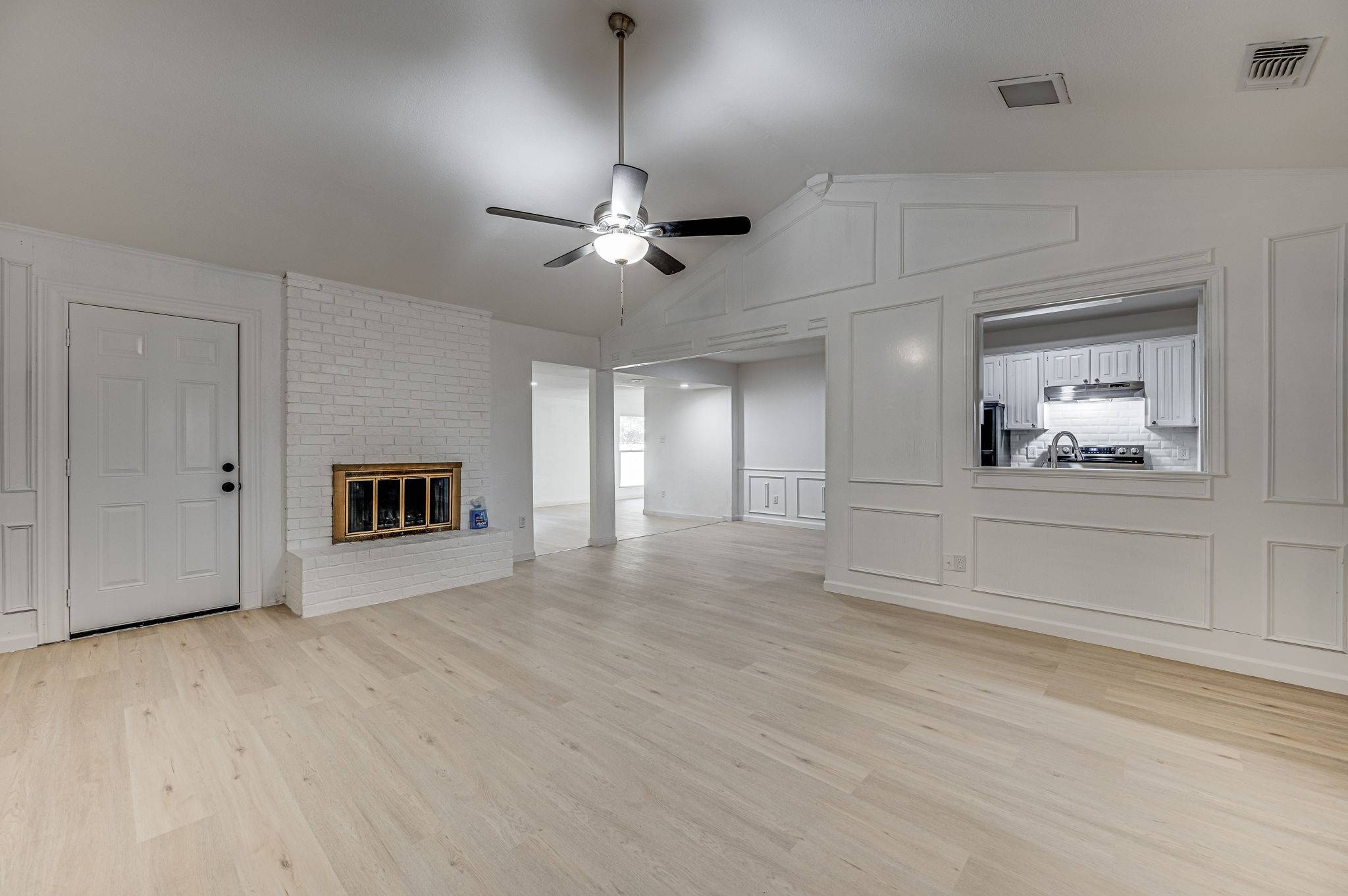 Arlington, TX 76017,3907 Woodbury CT