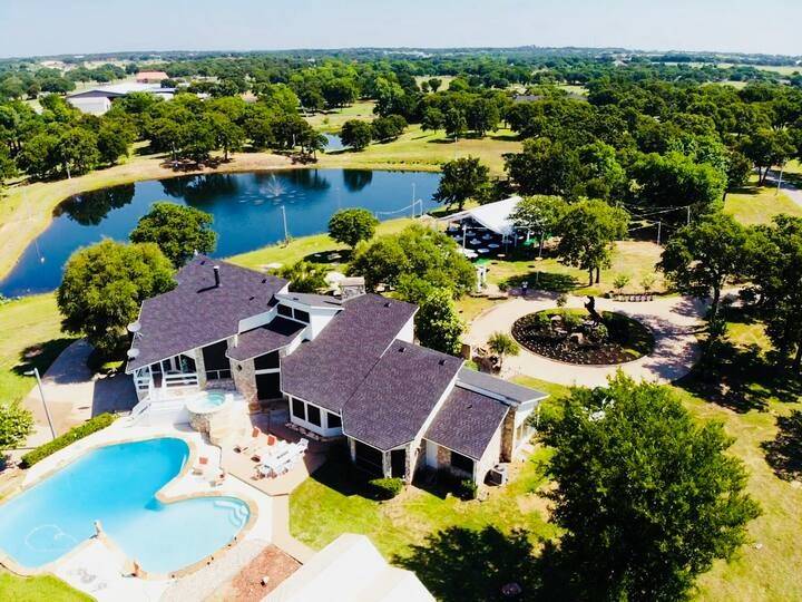Pilot Point, TX 76258,10827 Saint John RD