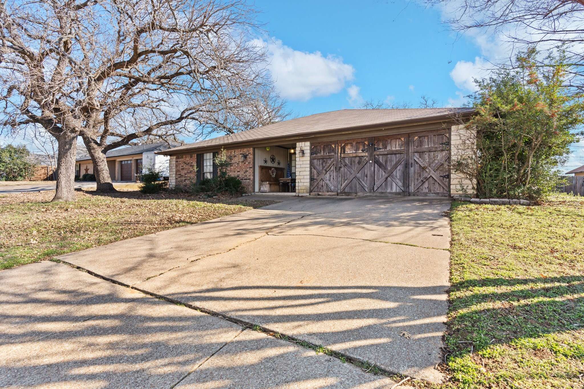 Burleson, TX 76028,944 Springhill DR