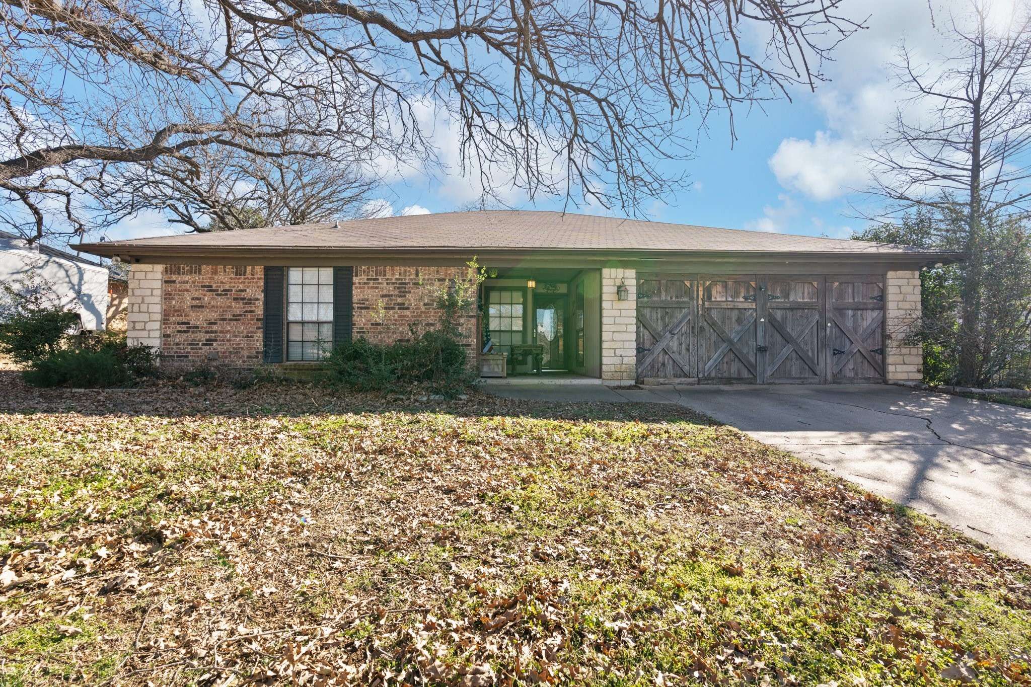 Burleson, TX 76028,944 Springhill DR