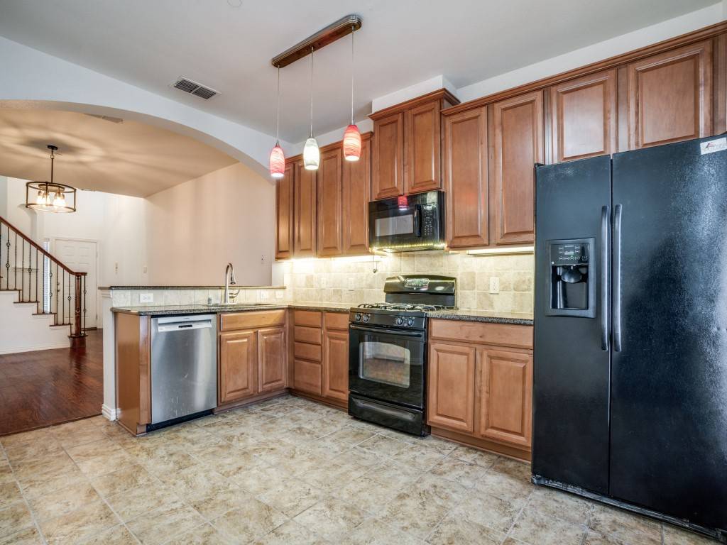 Plano, TX 75025,7904 Eddie DR