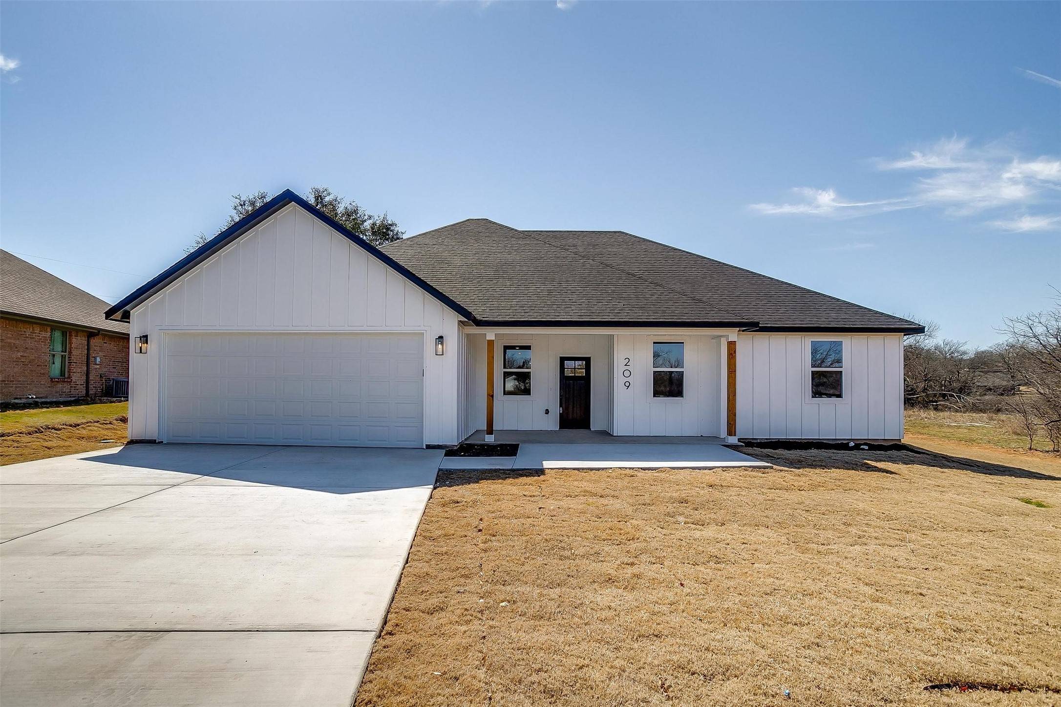 Runaway Bay, TX 76426,209 Lanai DR