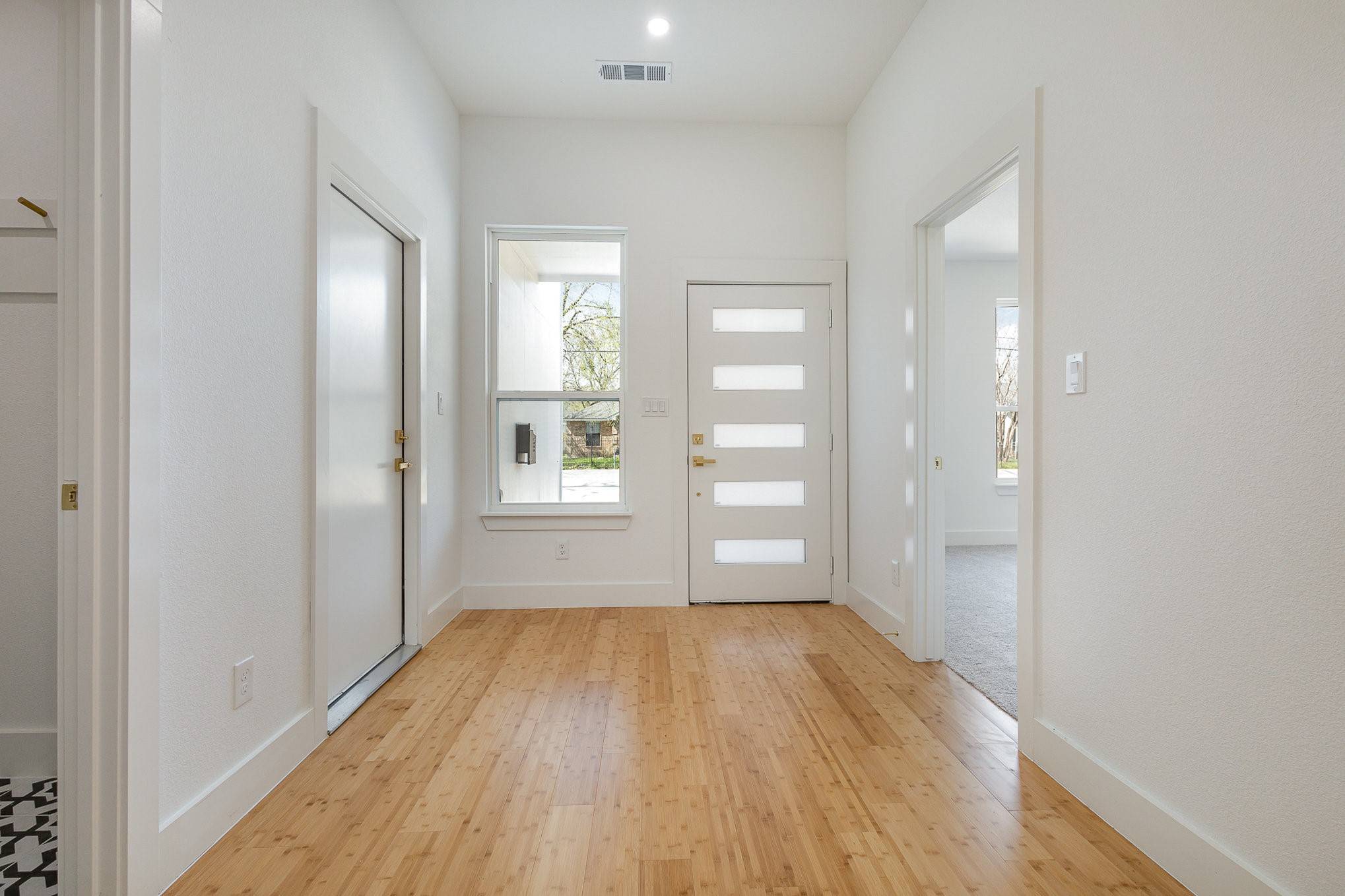 Dallas, TX 75216,3910 Alsbury ST