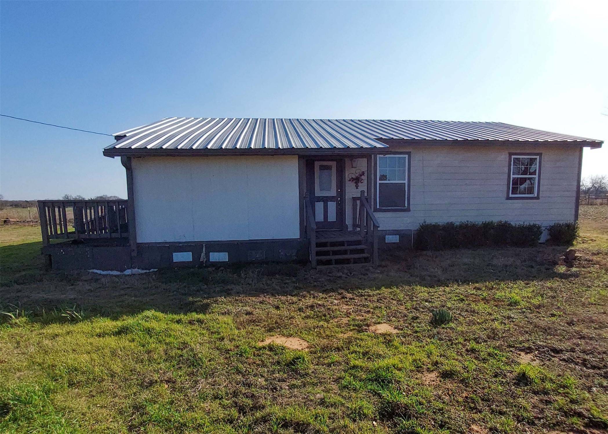 Telephone, TX 75488,584 County Road 2131