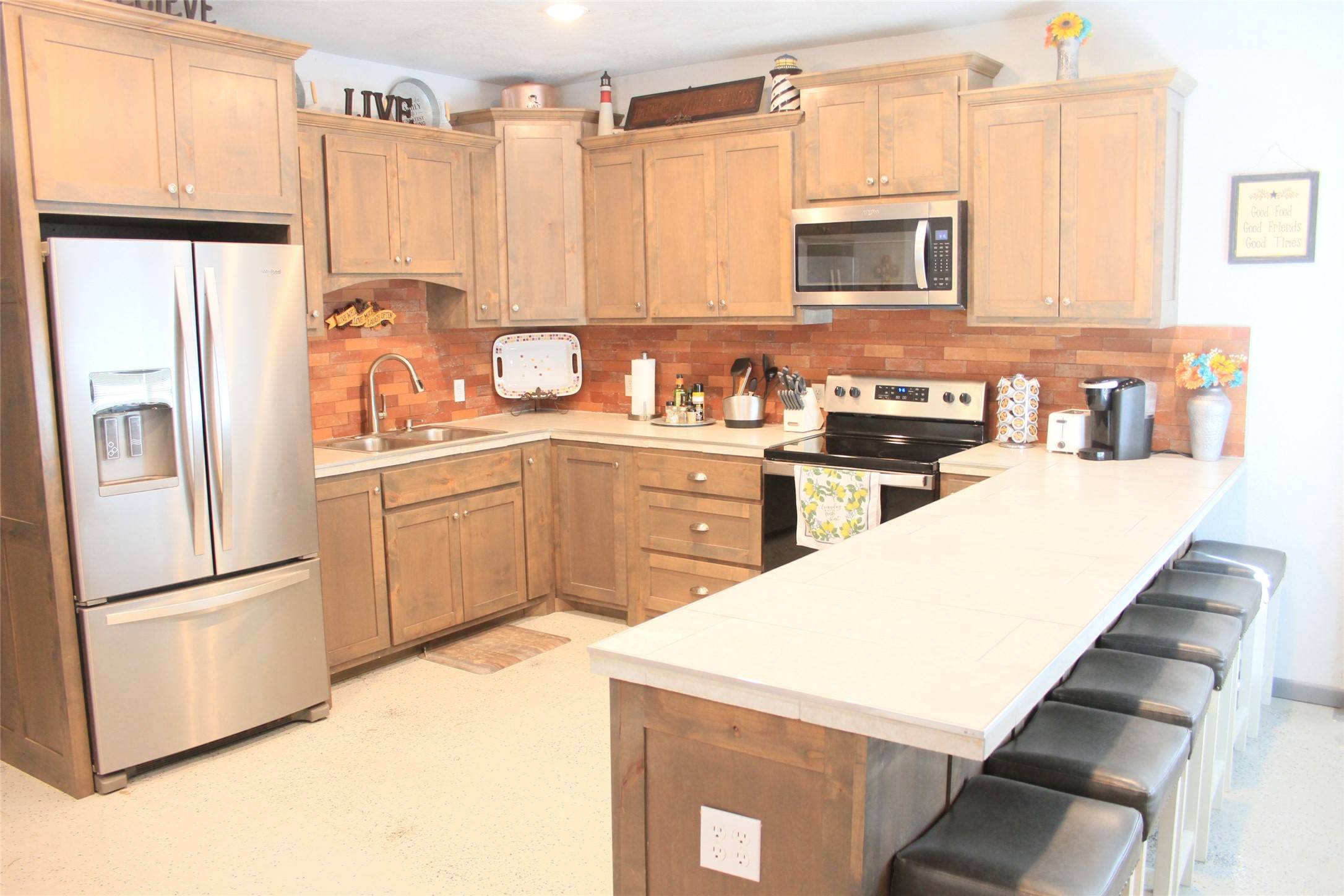 San Saba, TX 76877,103 N Cherokee ST