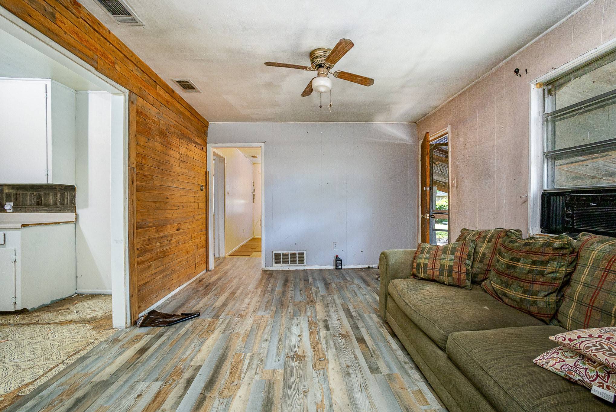 Quinlan, TX 75474,9773 Comanche LN