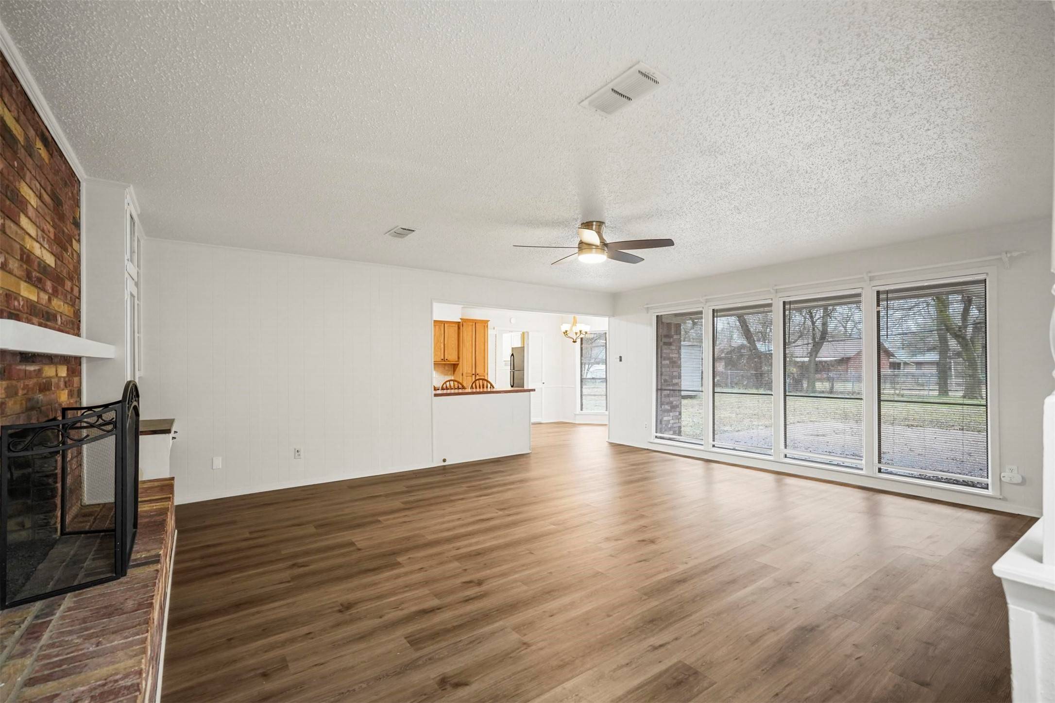 Commerce, TX 75428,2711 Marshall ST