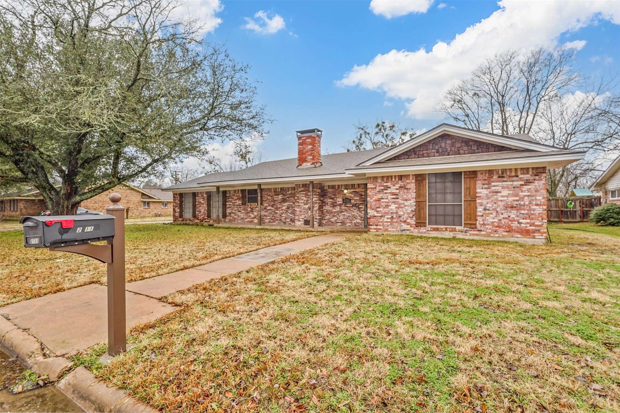 Commerce, TX 75428,2711 Marshall ST
