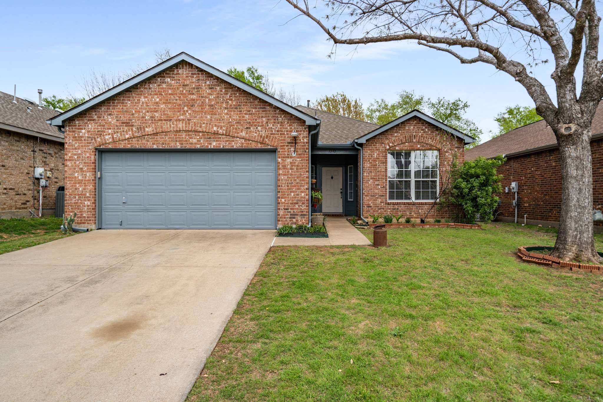 Roanoke, TX 76262,1232 Indian Trail RD