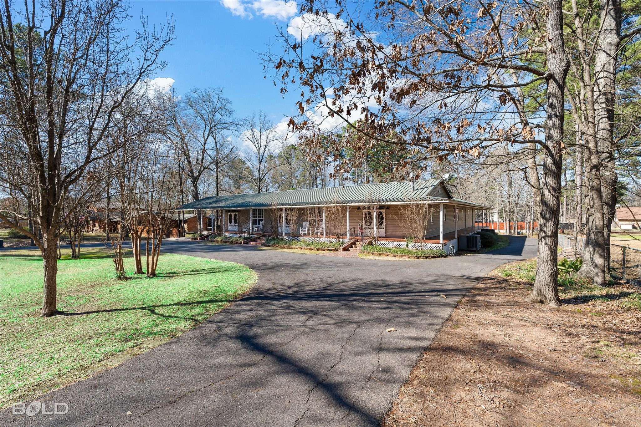 Shreveport, LA 71106,450 Jann DR
