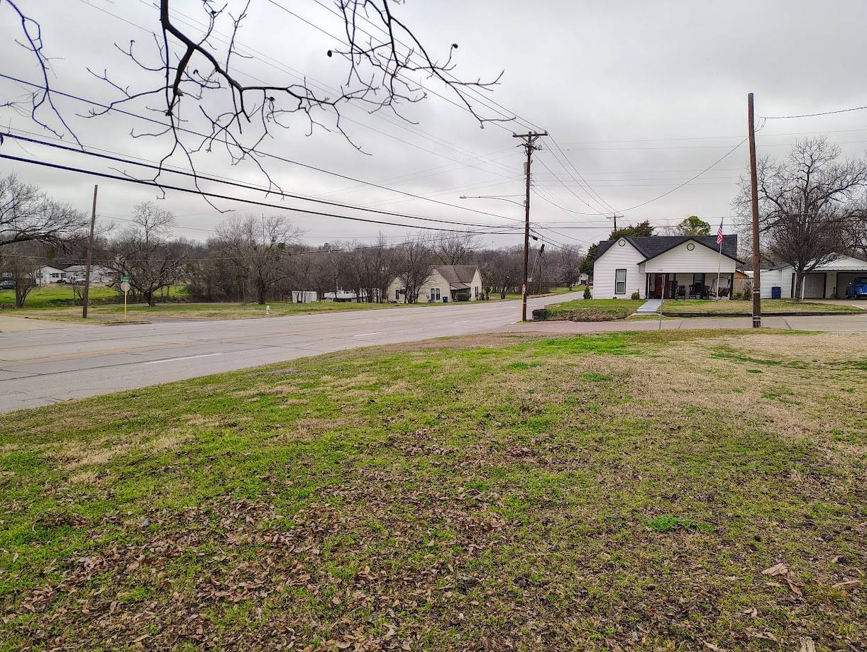Ennis, TX 75119,301 E Denton ST
