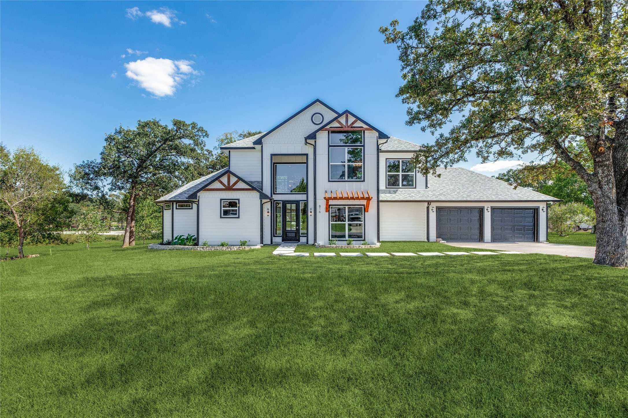 Gainesville, TX 76240,816 Kiowa DR E