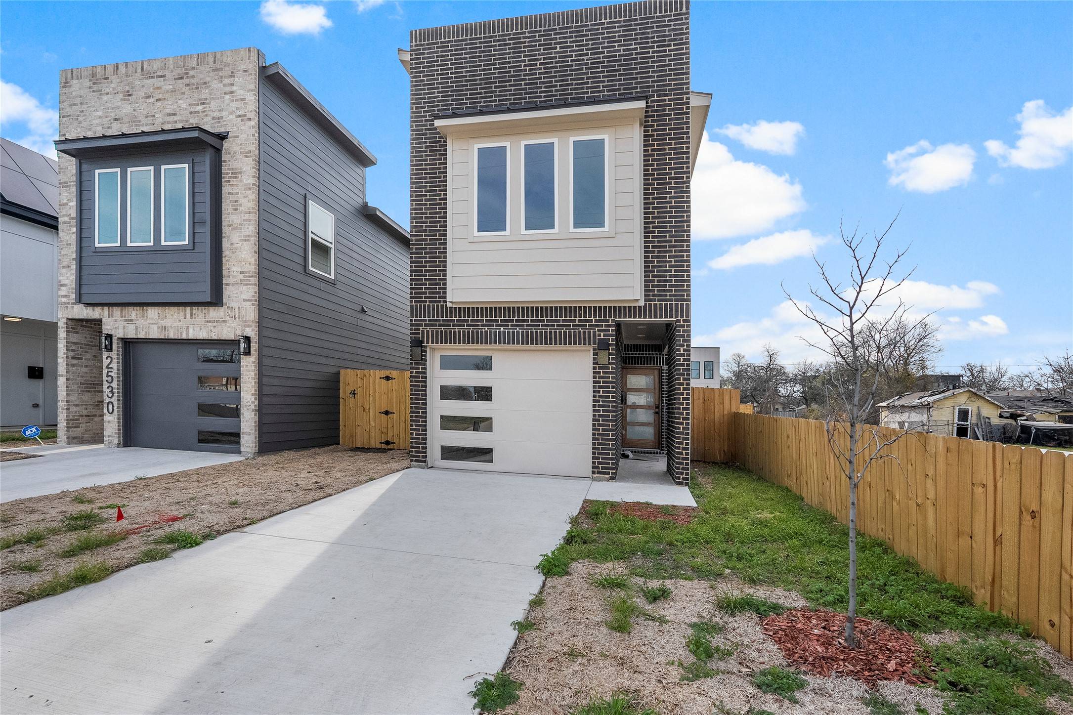 Dallas, TX 75215,2528 Peabody AVE