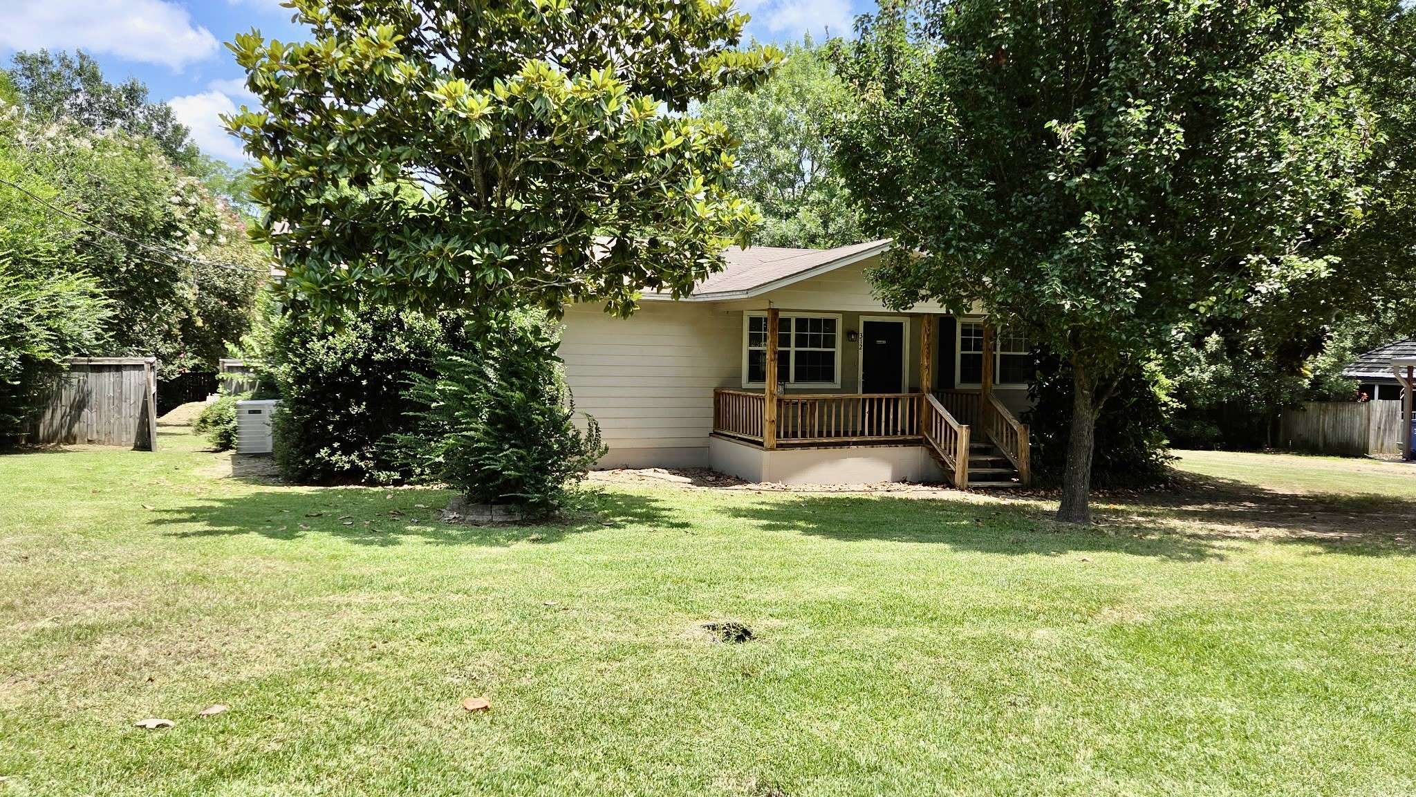 Grand Saline, TX 75140,312 N Richardson ST