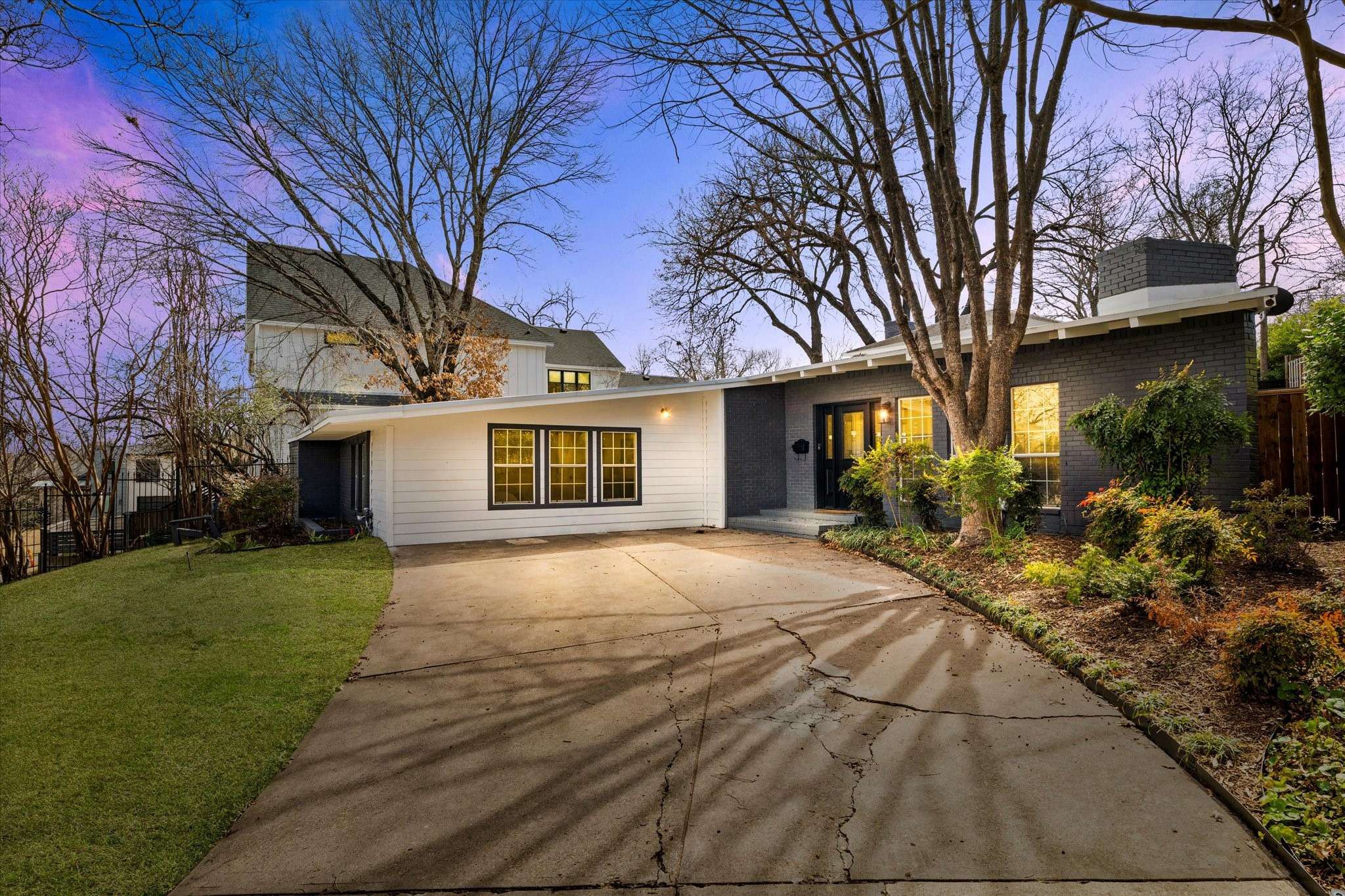 Dallas, TX 75214,7154 Shook AVE