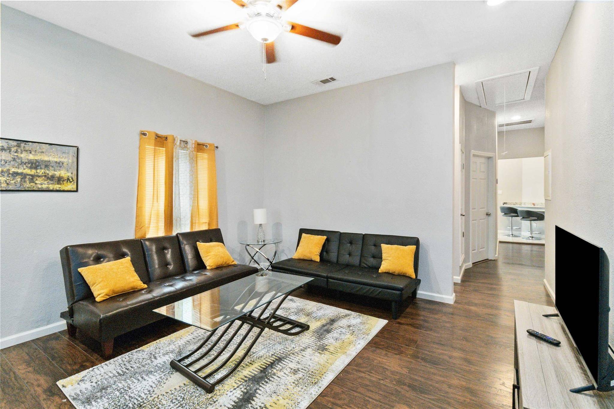 Dallas, TX 75214,5524 Junius ST