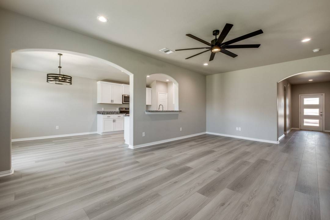 Dallas, TX 75217,1646 Portofino DR