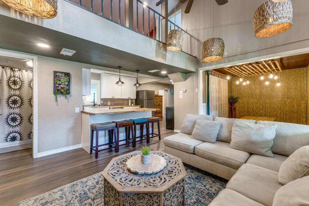 Tool, TX 75143,1204 Tupuna CT