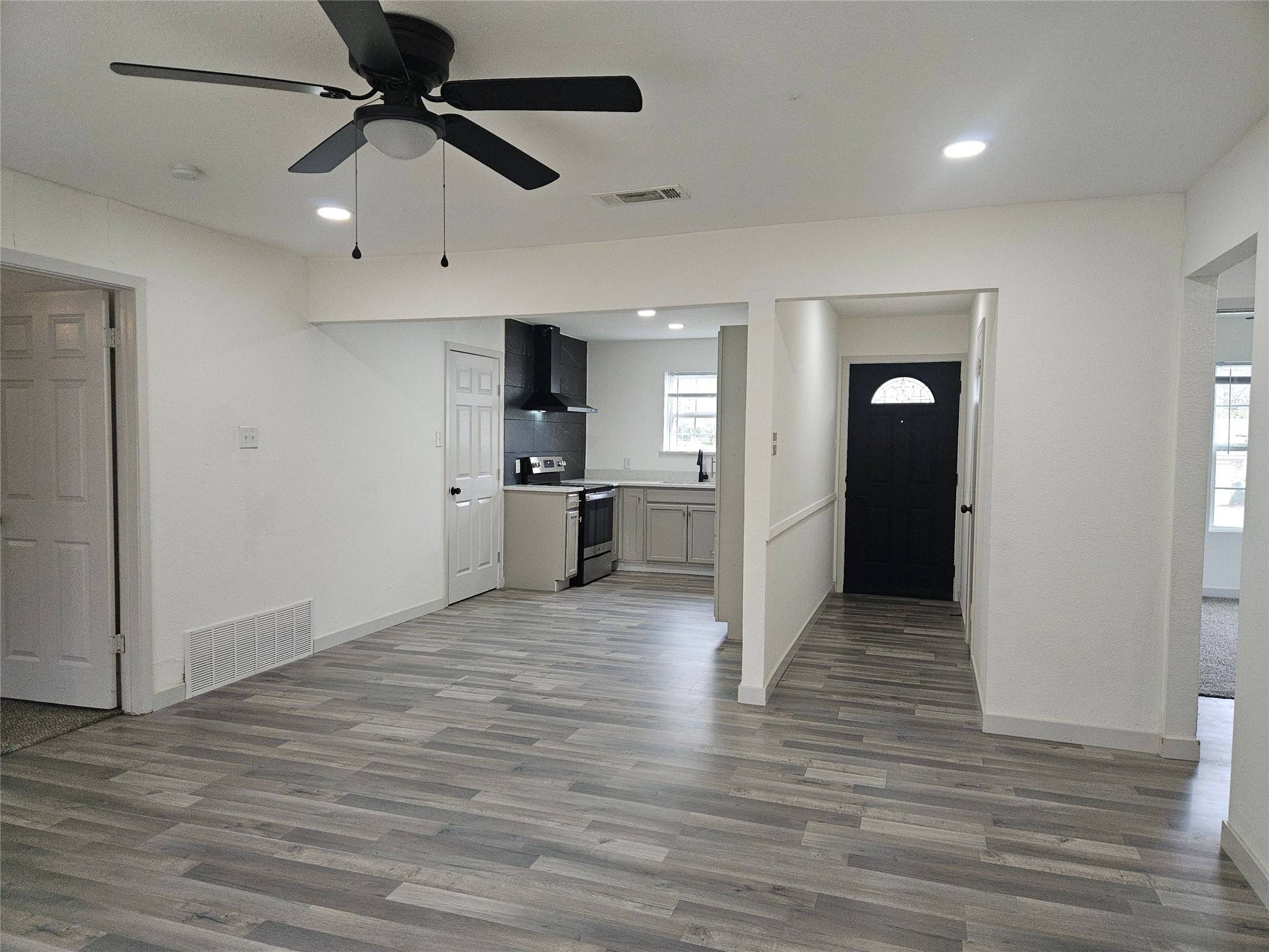 Fort Worth, TX 76112,7225 Cordes CT