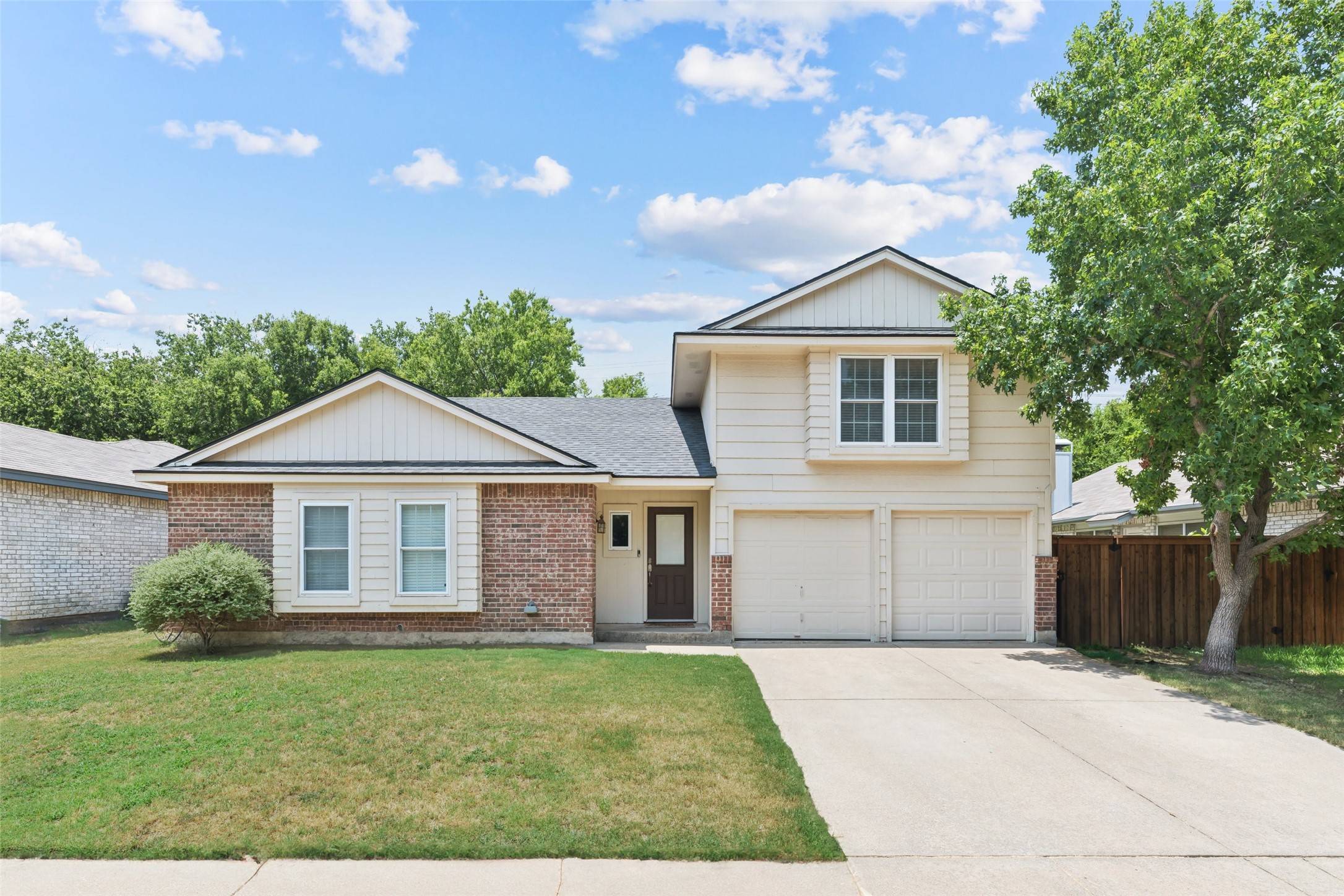 Watauga, TX 76148,6921 Brookdale DR