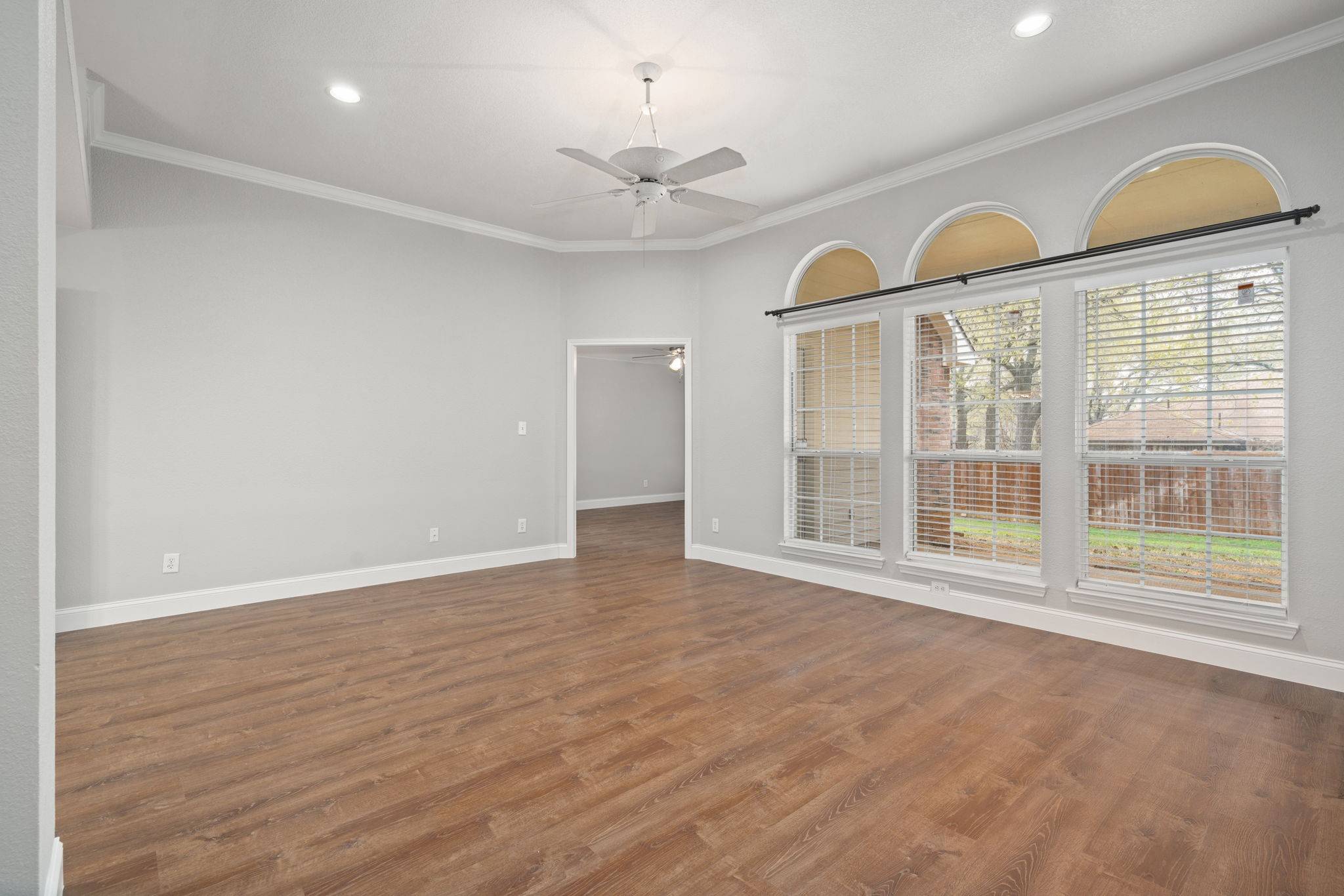 Lake Dallas, TX 75065,219 Addison ST
