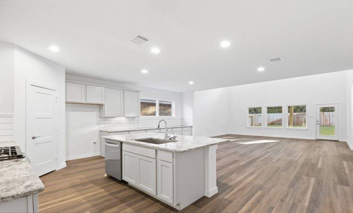 Mckinney, TX 75071,9213 Cessna Ave.