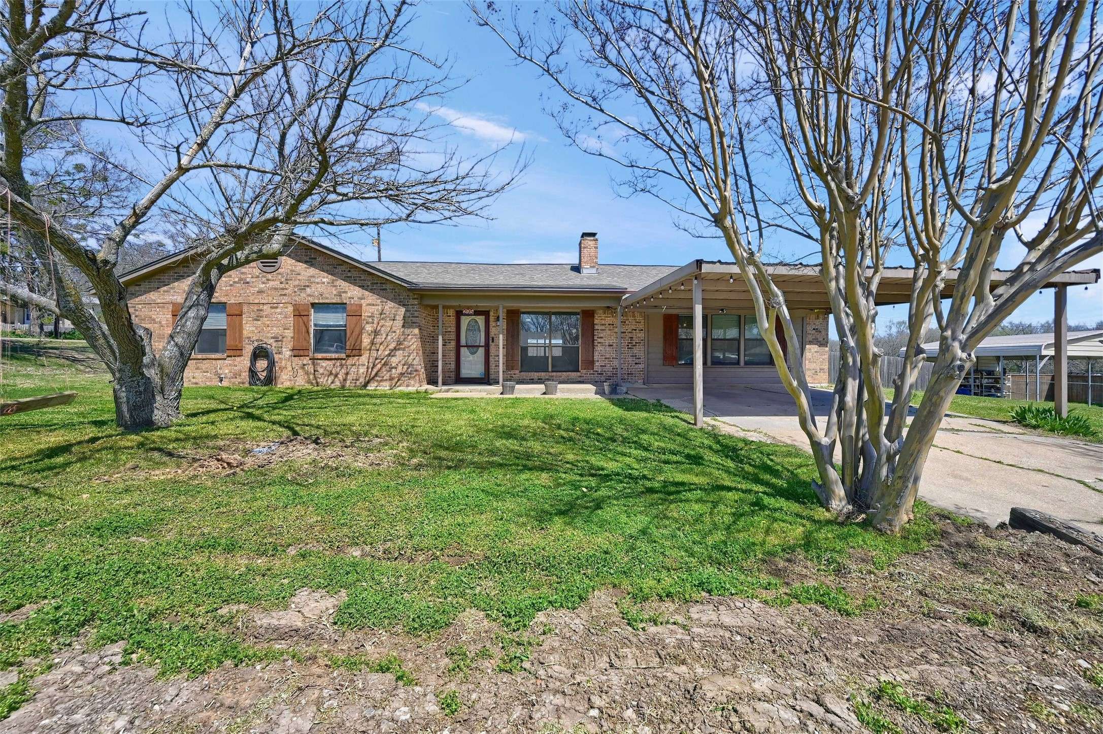Bells, TX 75414,205 W Sherman ST