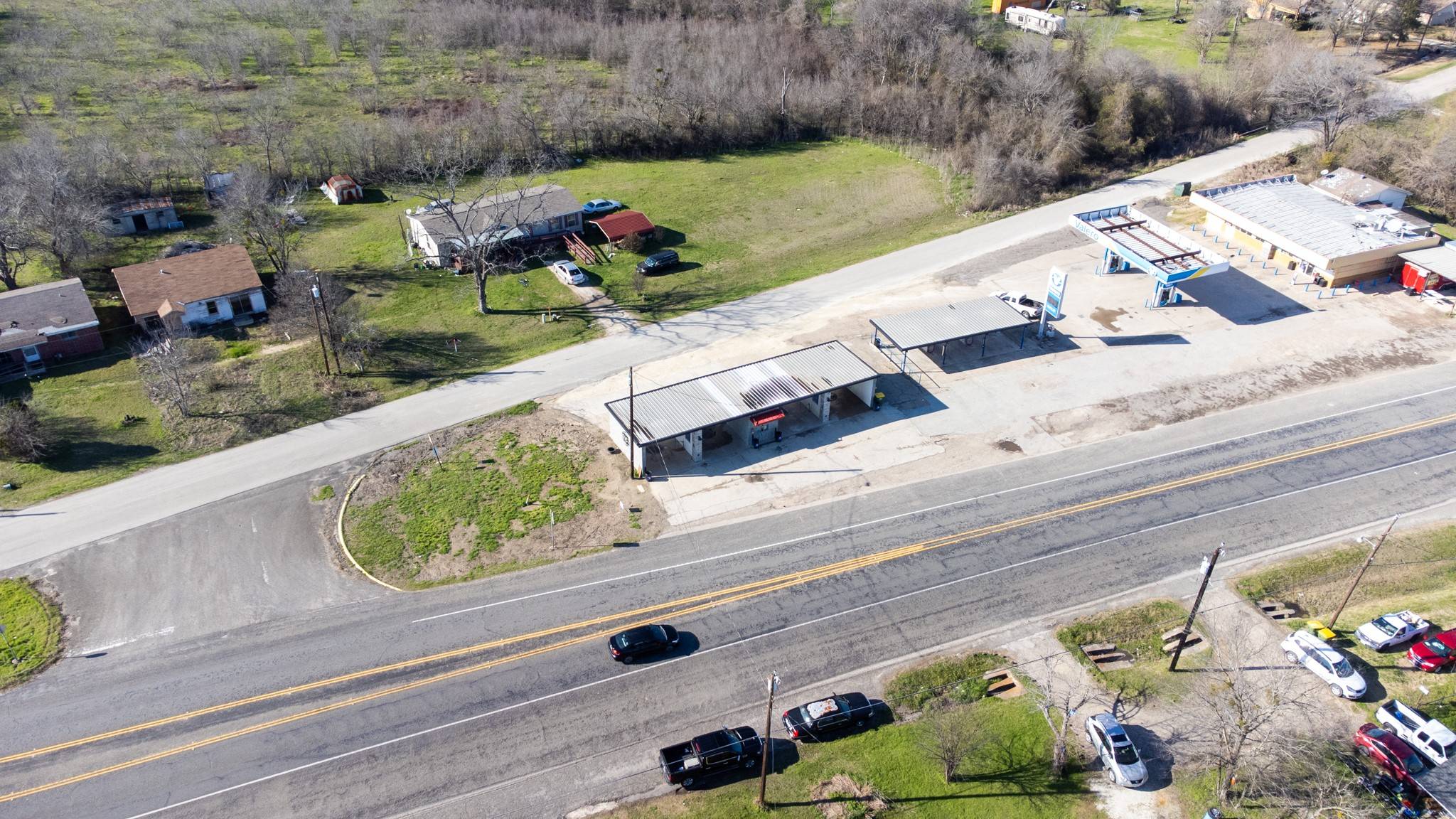 Groesbeck, TX 76642,617 N Ellis