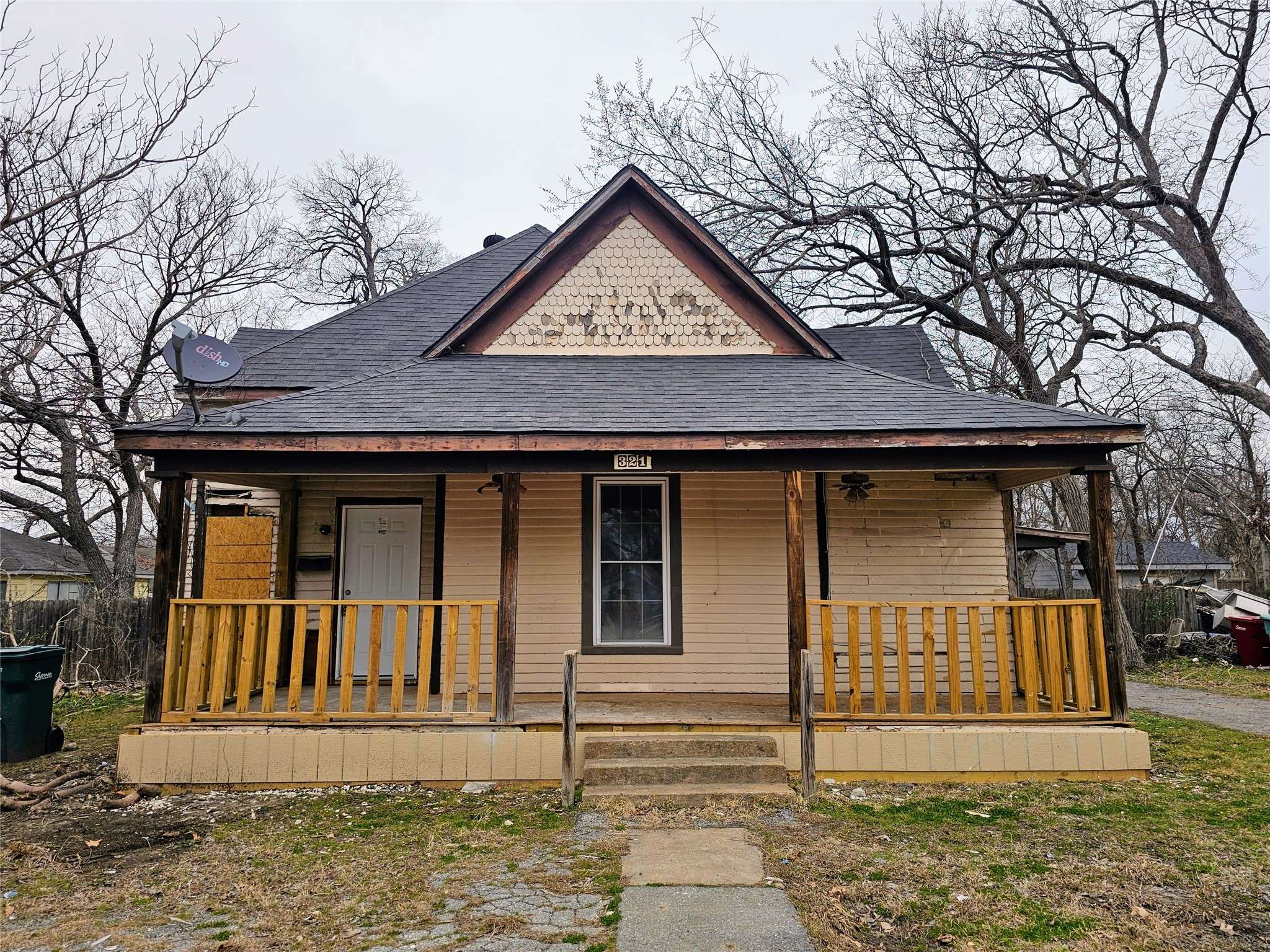 Sherman, TX 75090,321 W Steadman ST