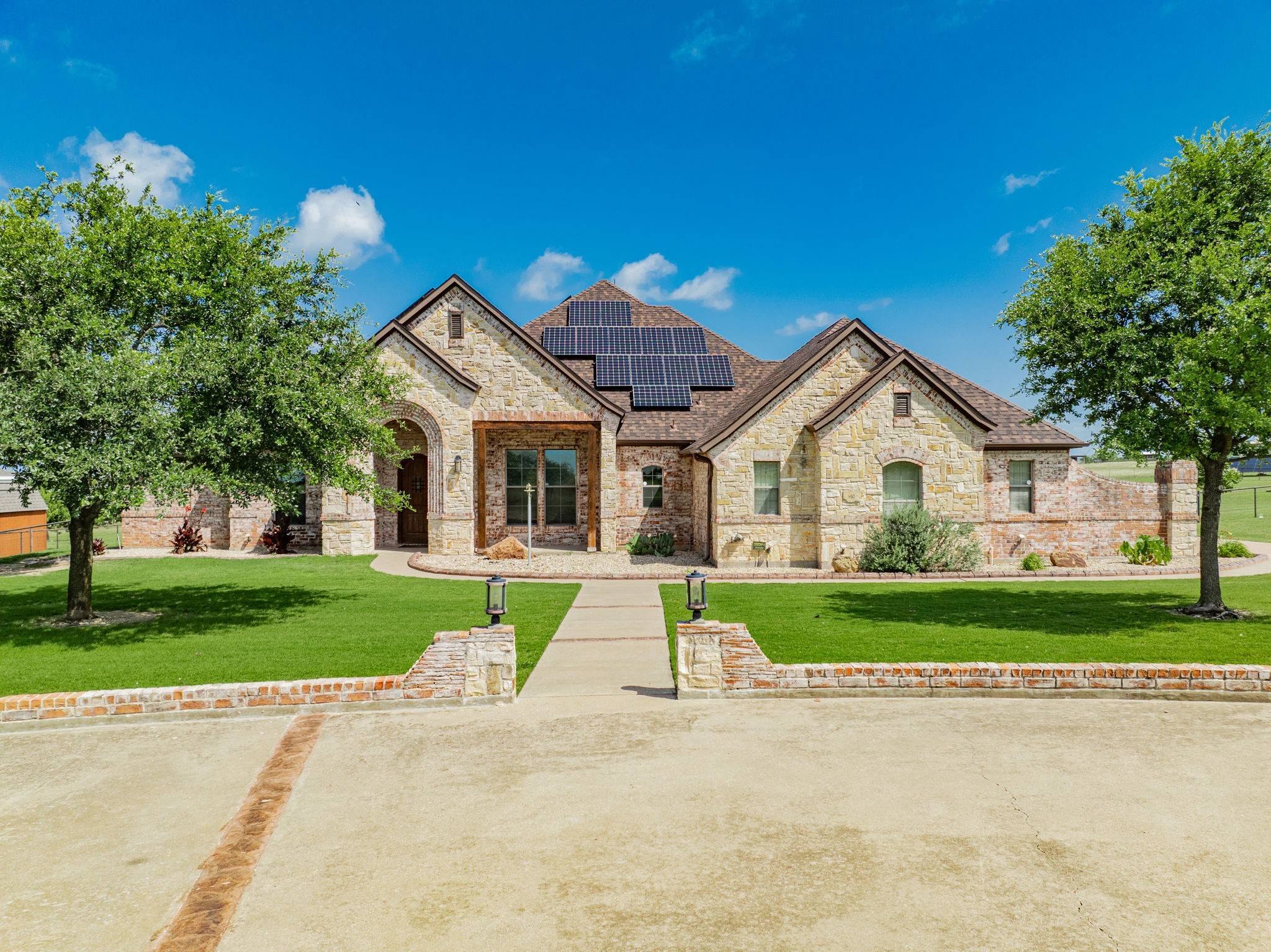 Waxahachie, TX 75167,910 Angus RD