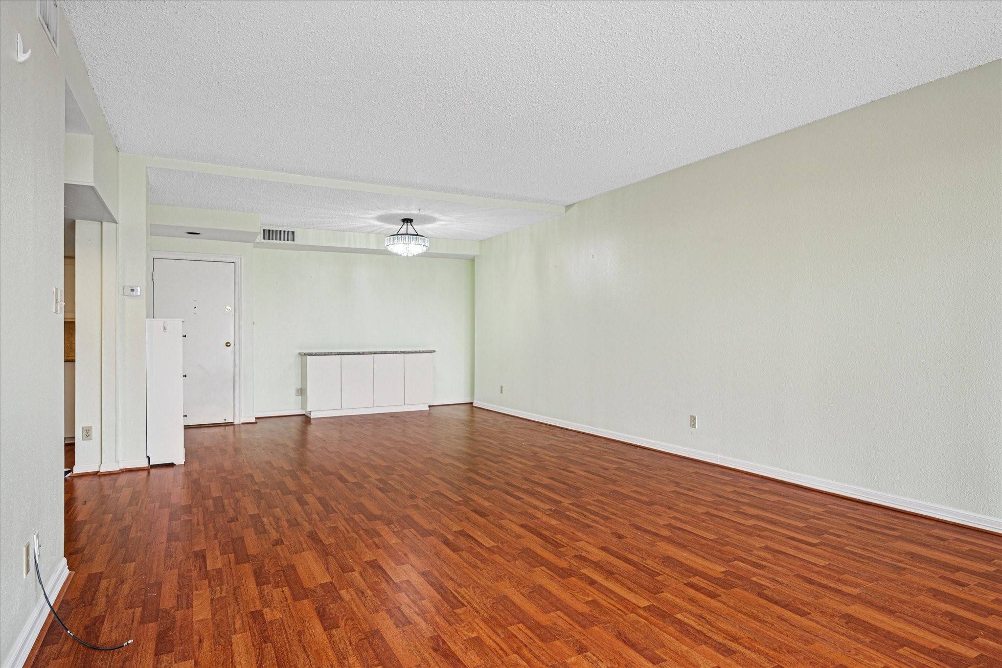 Dallas, TX 75248,5200 Keller Springs RD #711