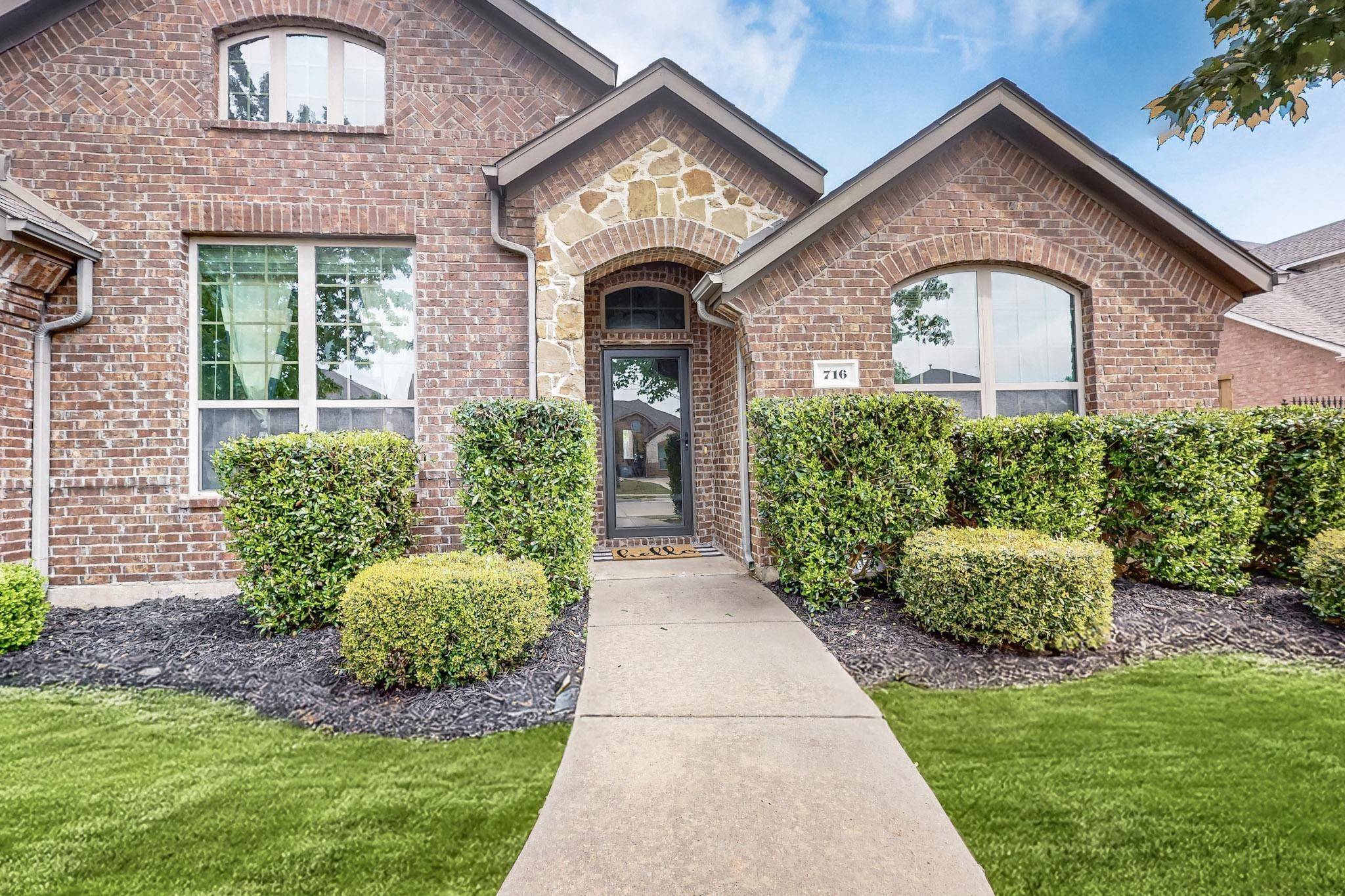 Desoto, TX 75115,716 Saddlebrook