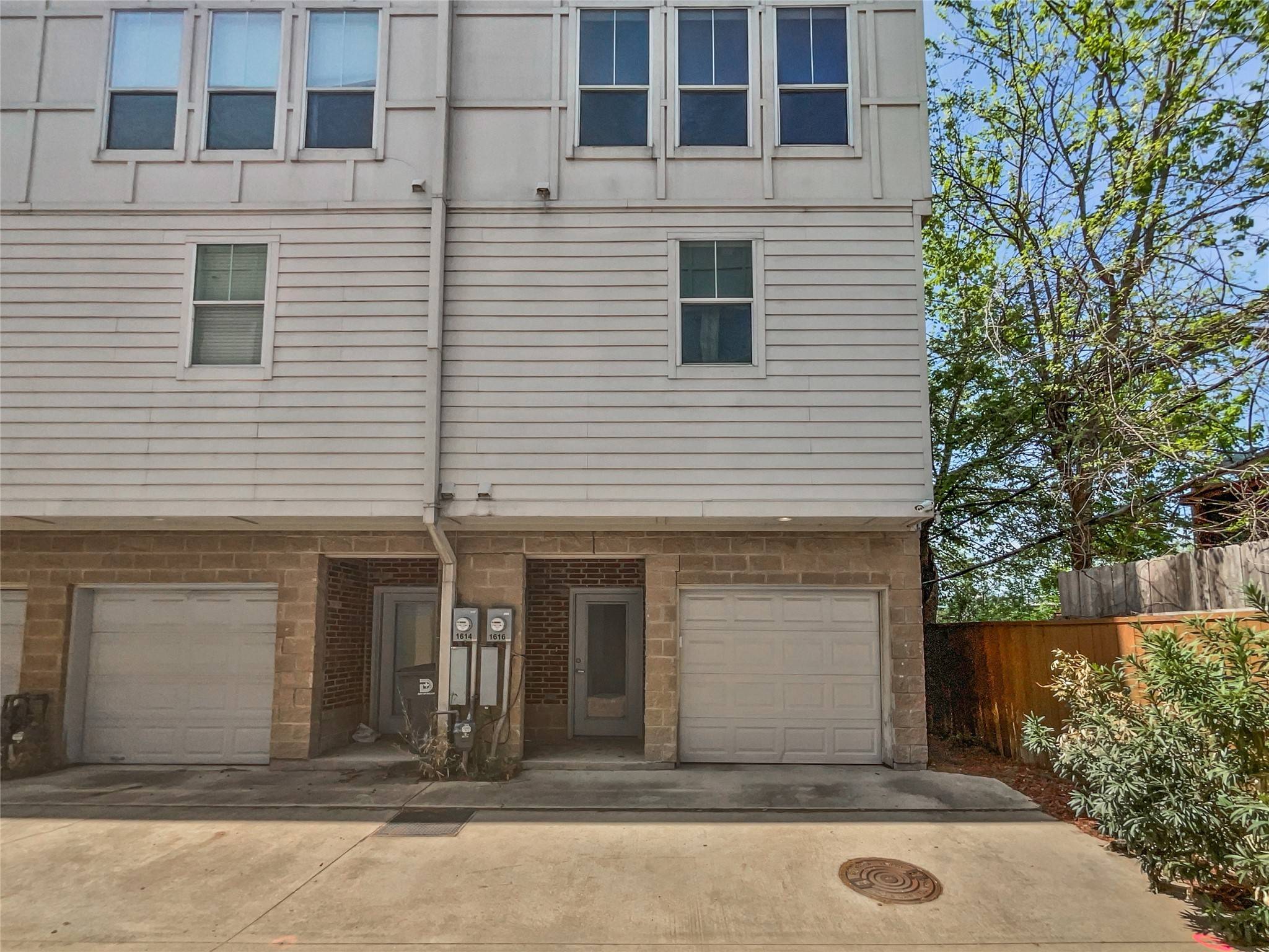 Dallas, TX 75204,1616 Tribeca WAY