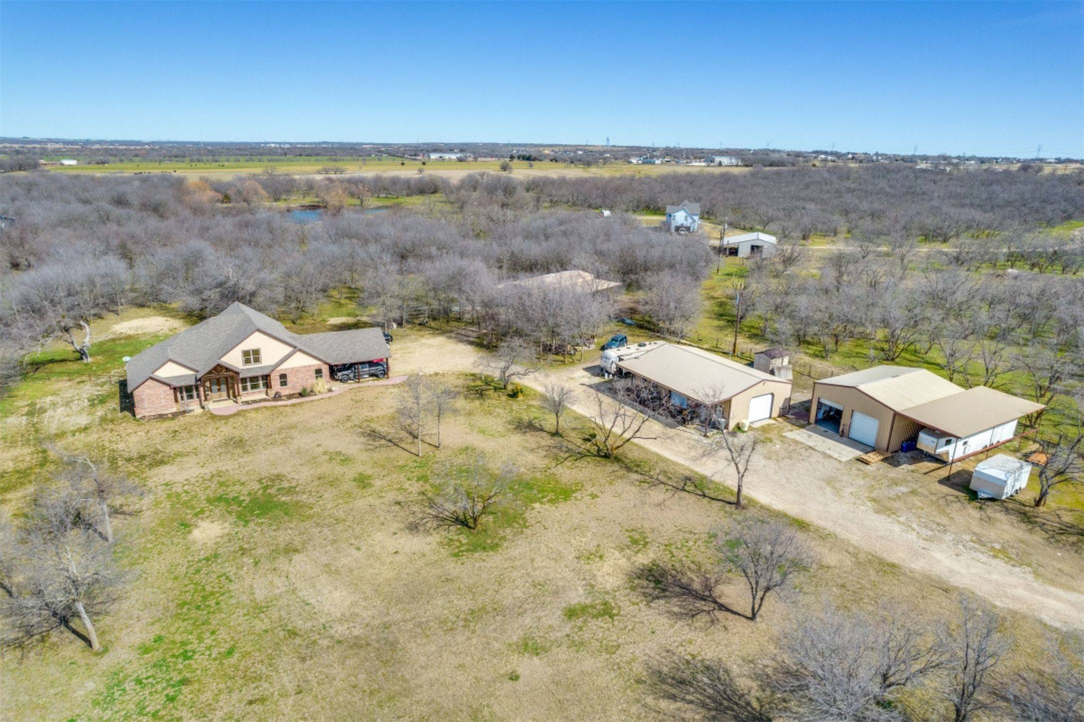 Gunter, TX 75058,261 Vickie LN
