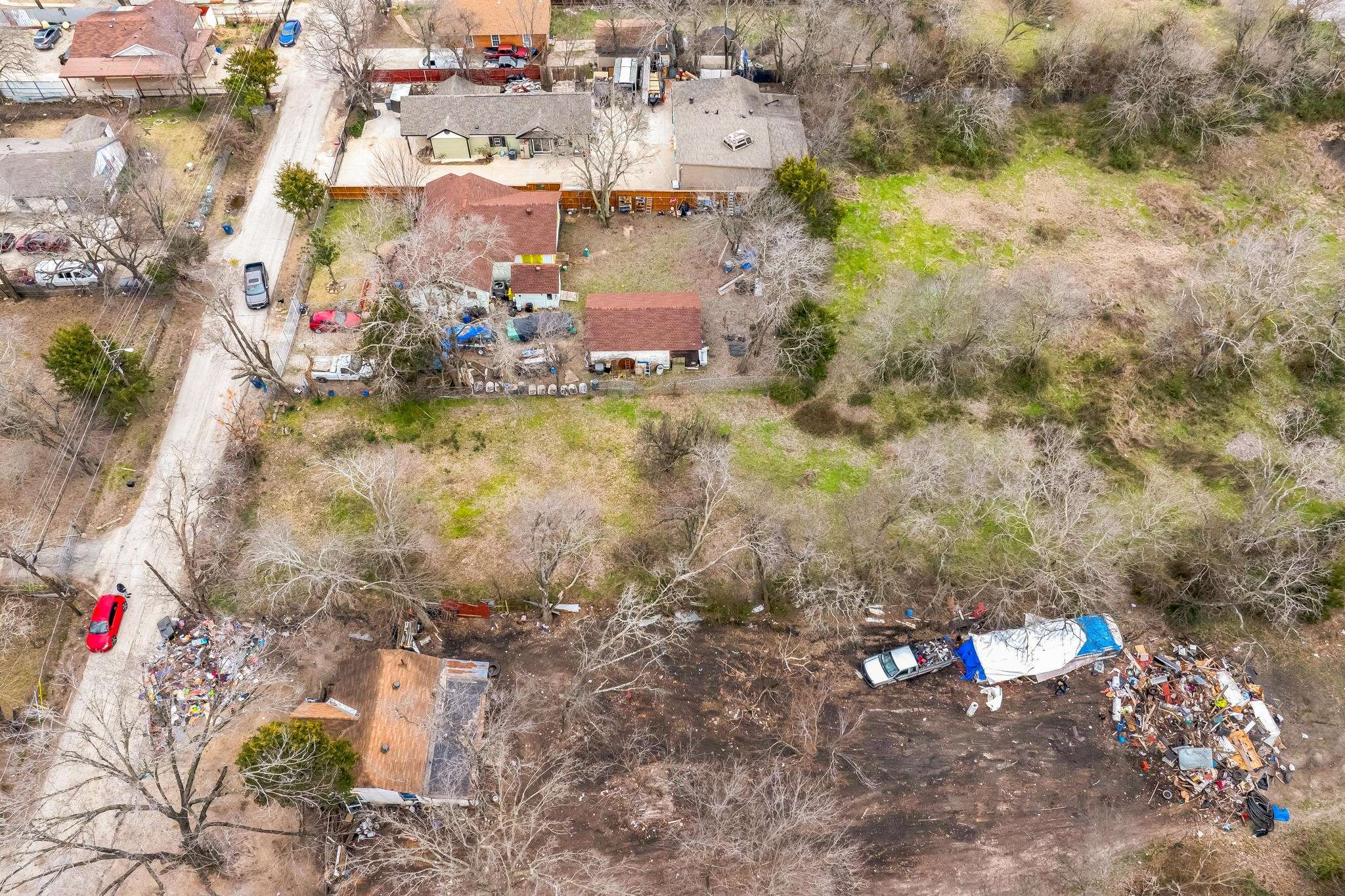 Dallas, TX 75217,907 Carbona DR