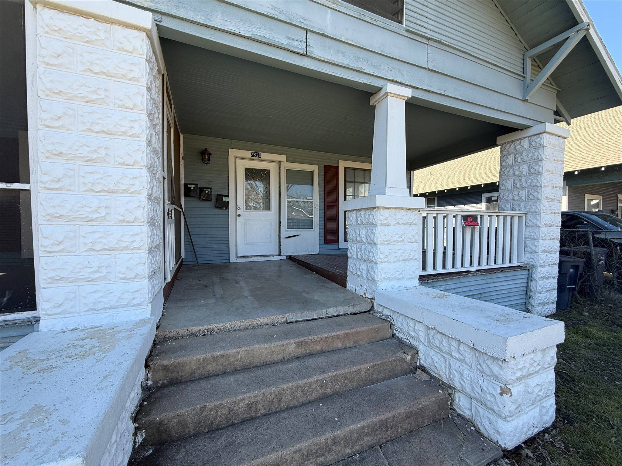 Fort Worth, TX 76110,2820 May ST