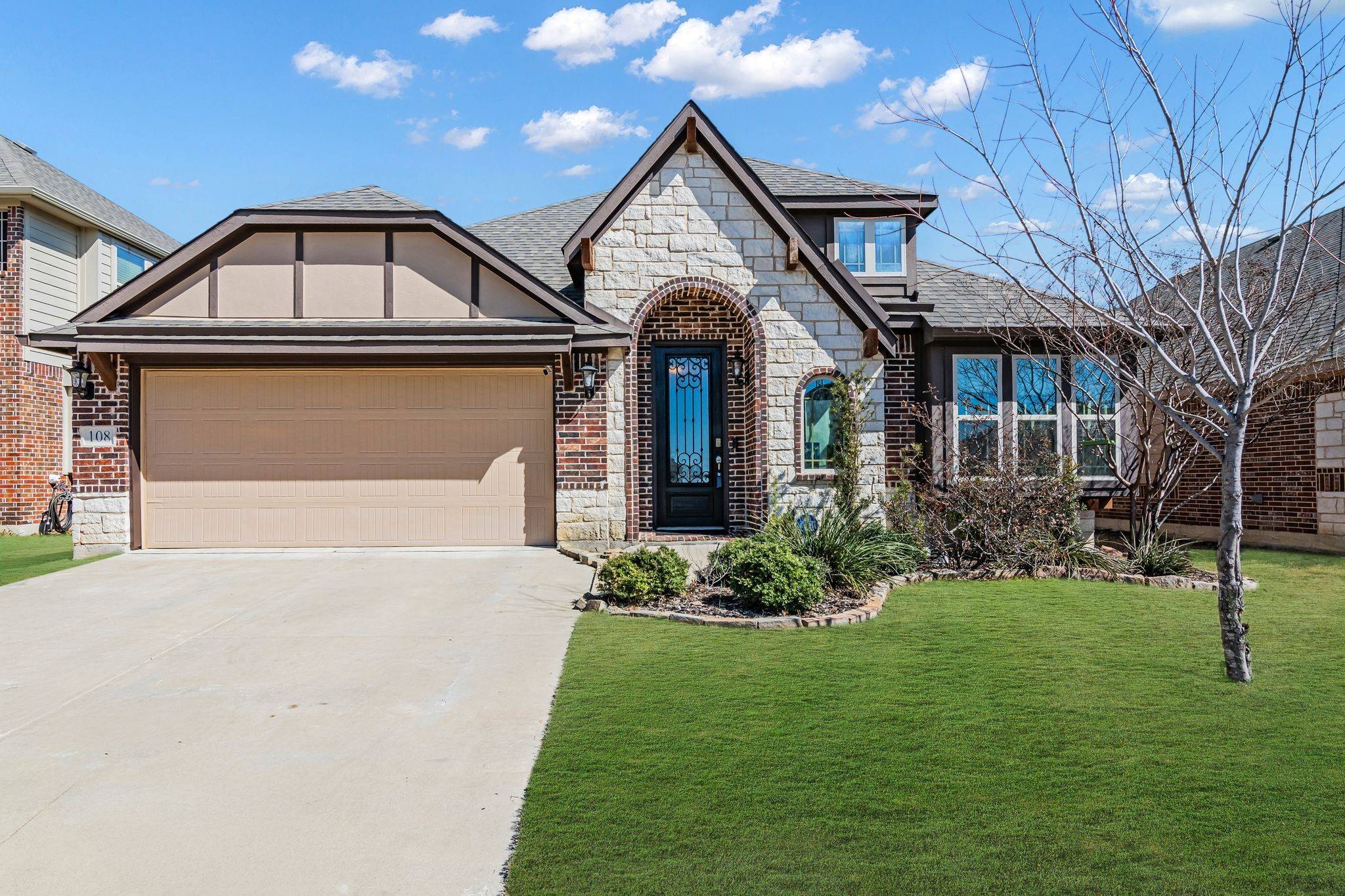 Alvarado, TX 76009,108 Gateway DR