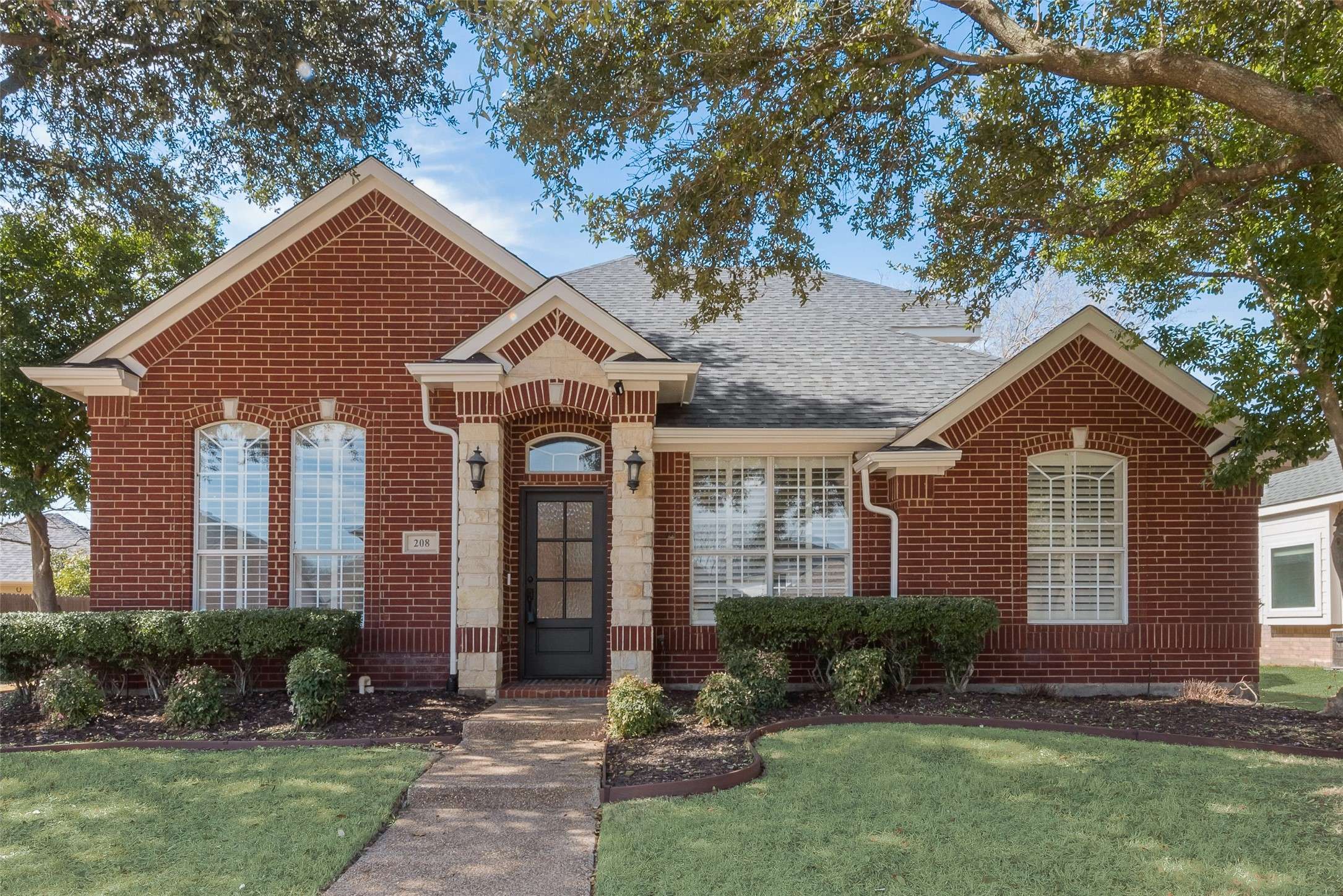 Keller, TX 76248,208 Longview CT
