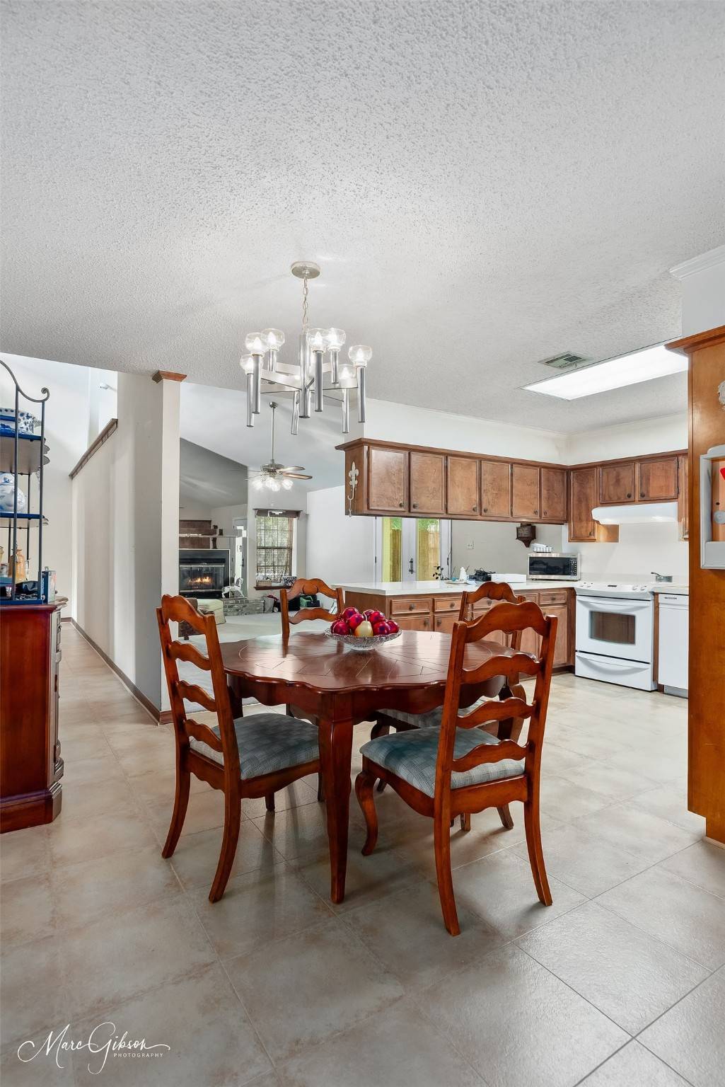 Shreveport, LA 71118,3504 Woodleaf DR