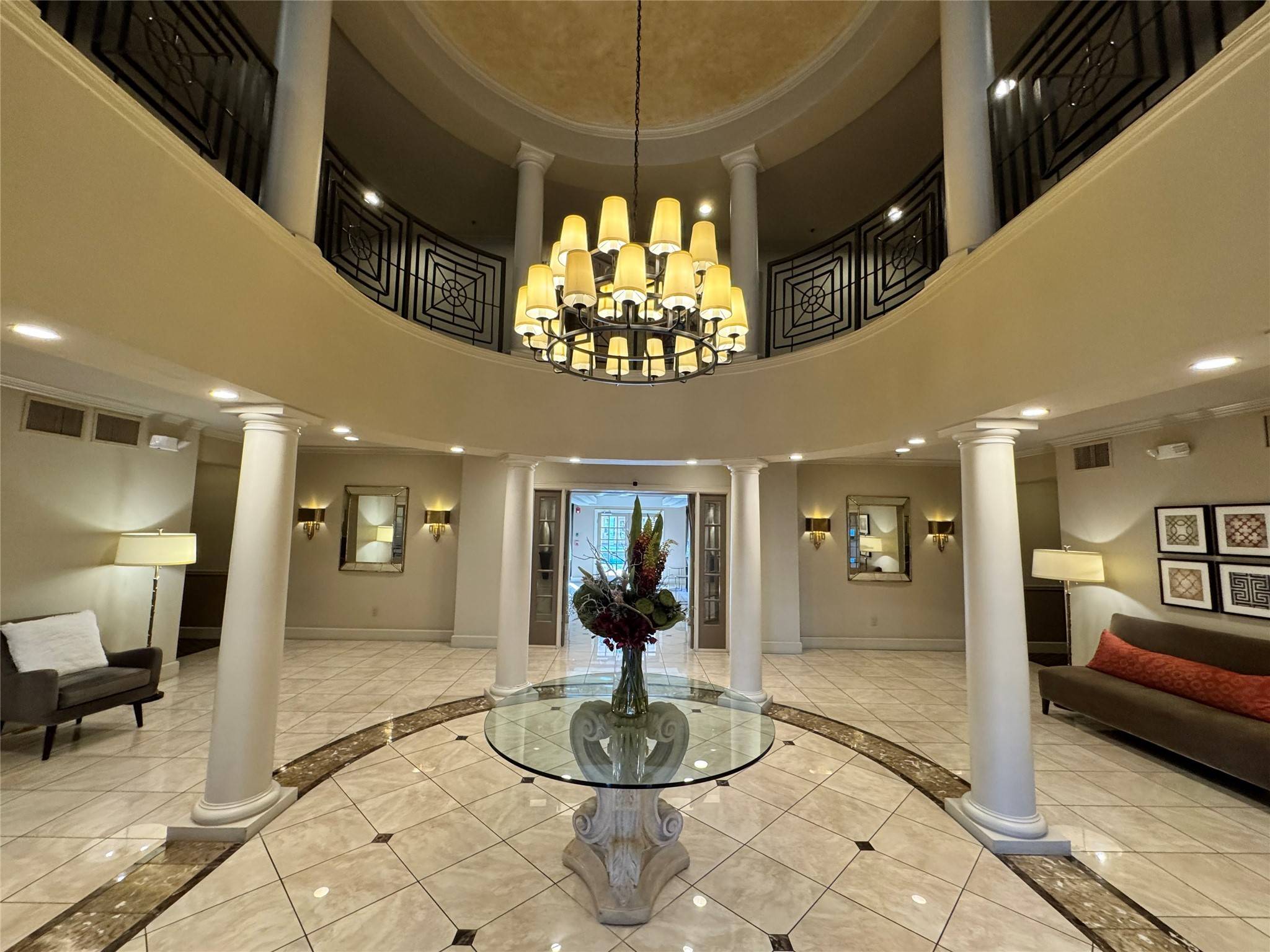 Dallas, TX 75219,3400 Welborn ST #111