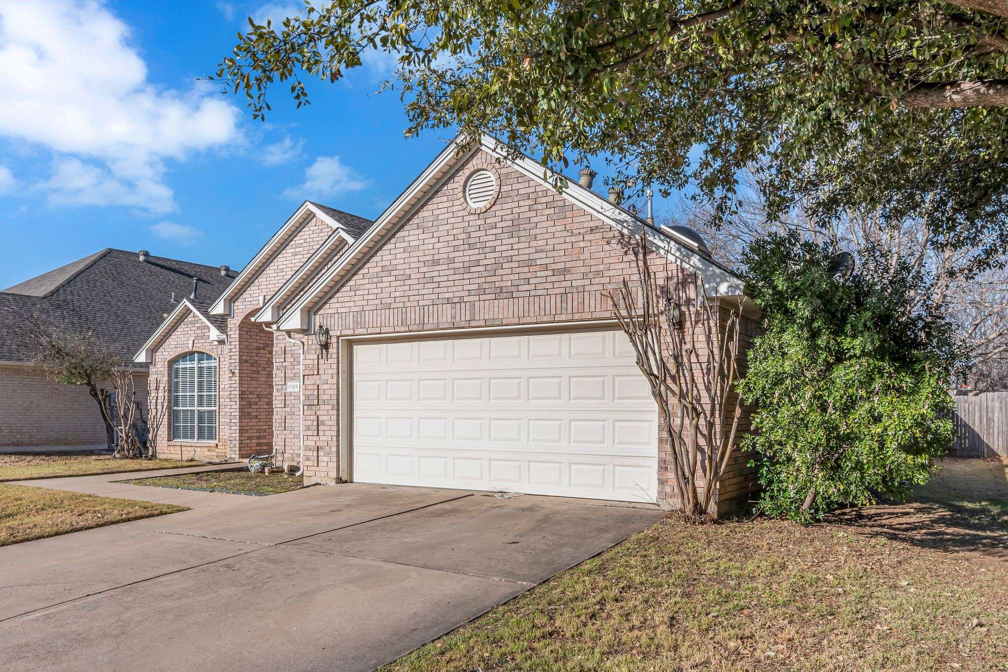 Haltom City, TX 76137,5825 Clear Creek DR