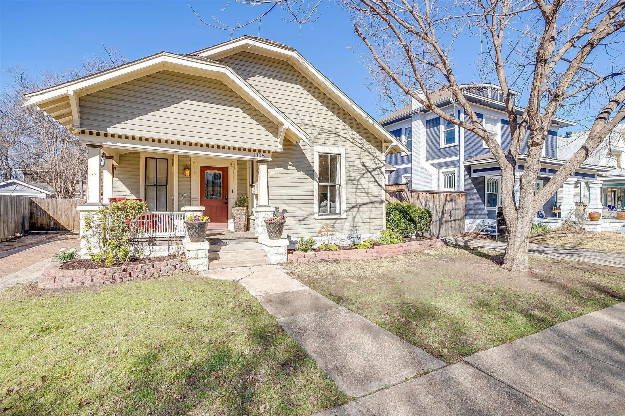 Fort Worth, TX 76110,1808 Alston AVE