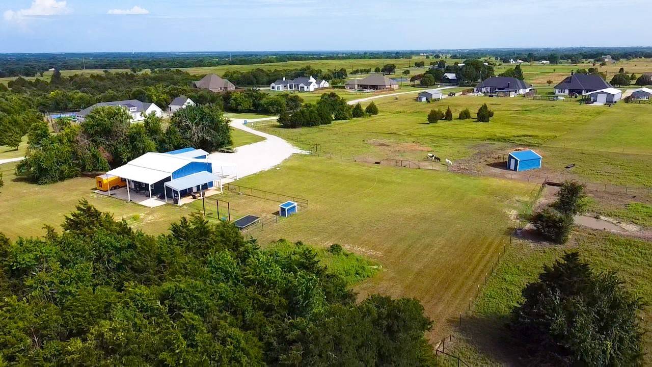 Gunter, TX 75058,2181 Bledsoe RD
